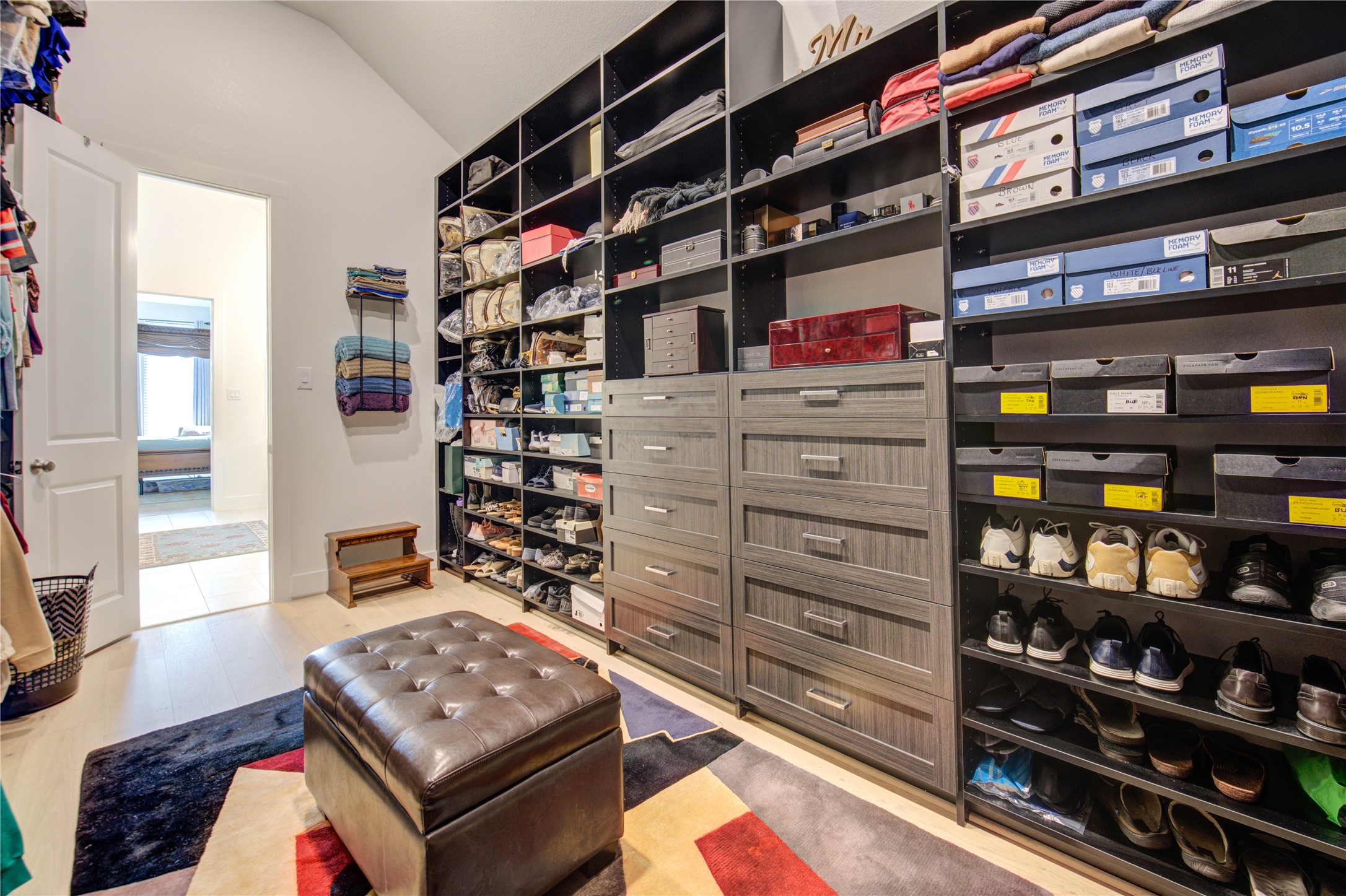 6811 Mirabeau Lane Property Photo 25