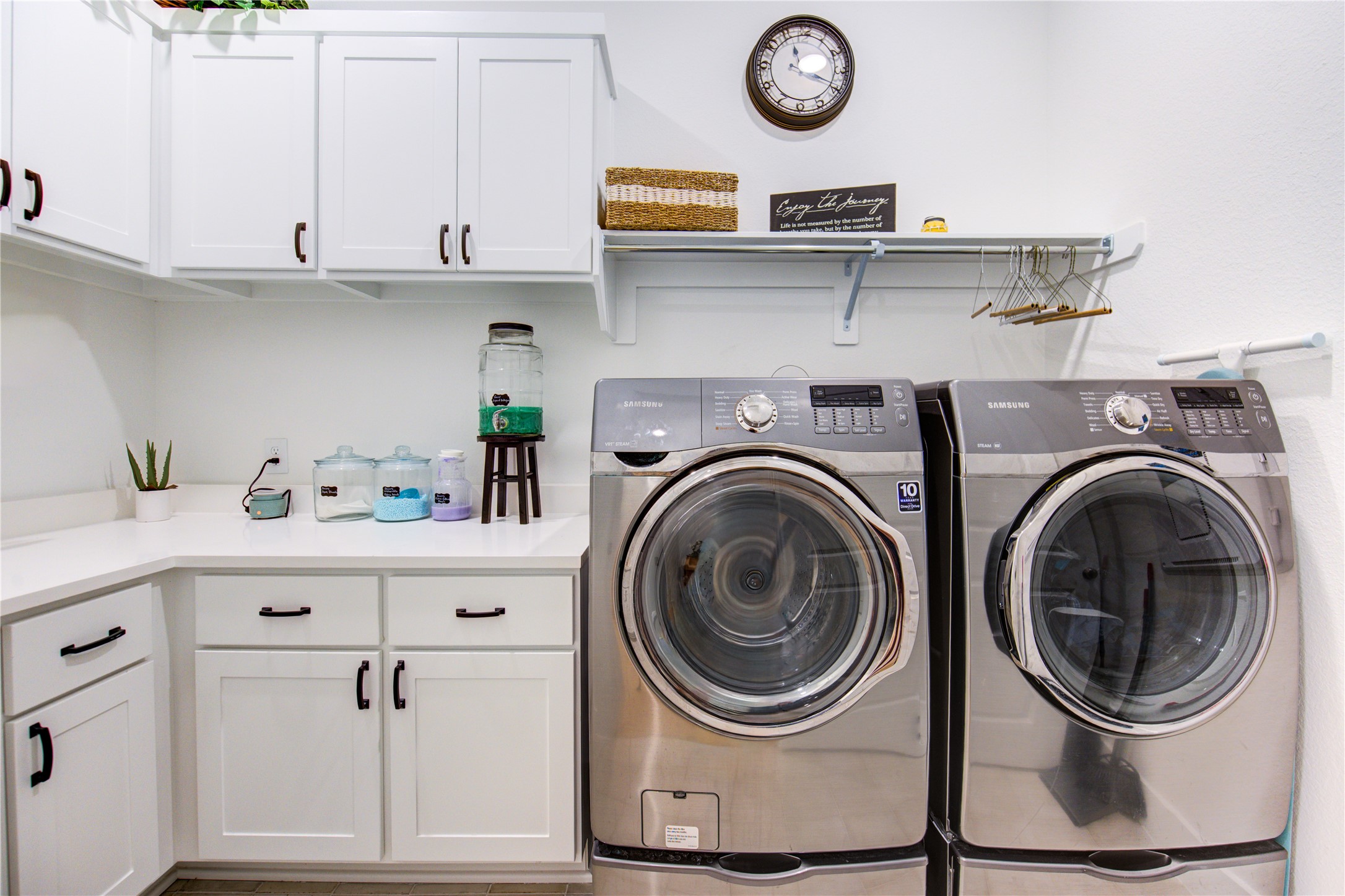 6811 Mirabeau Lane Property Photo 33