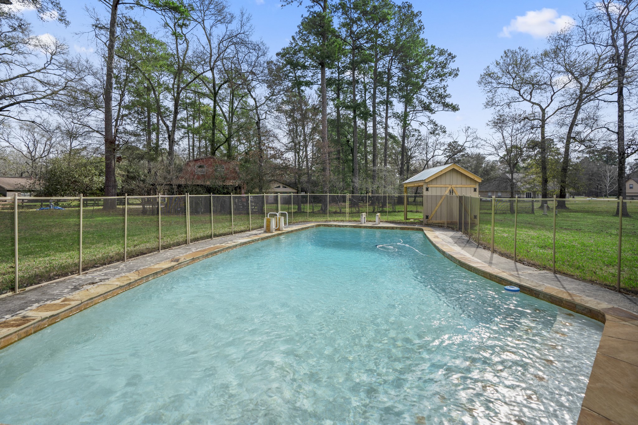 15347 Conroe Drive Property Photo 2