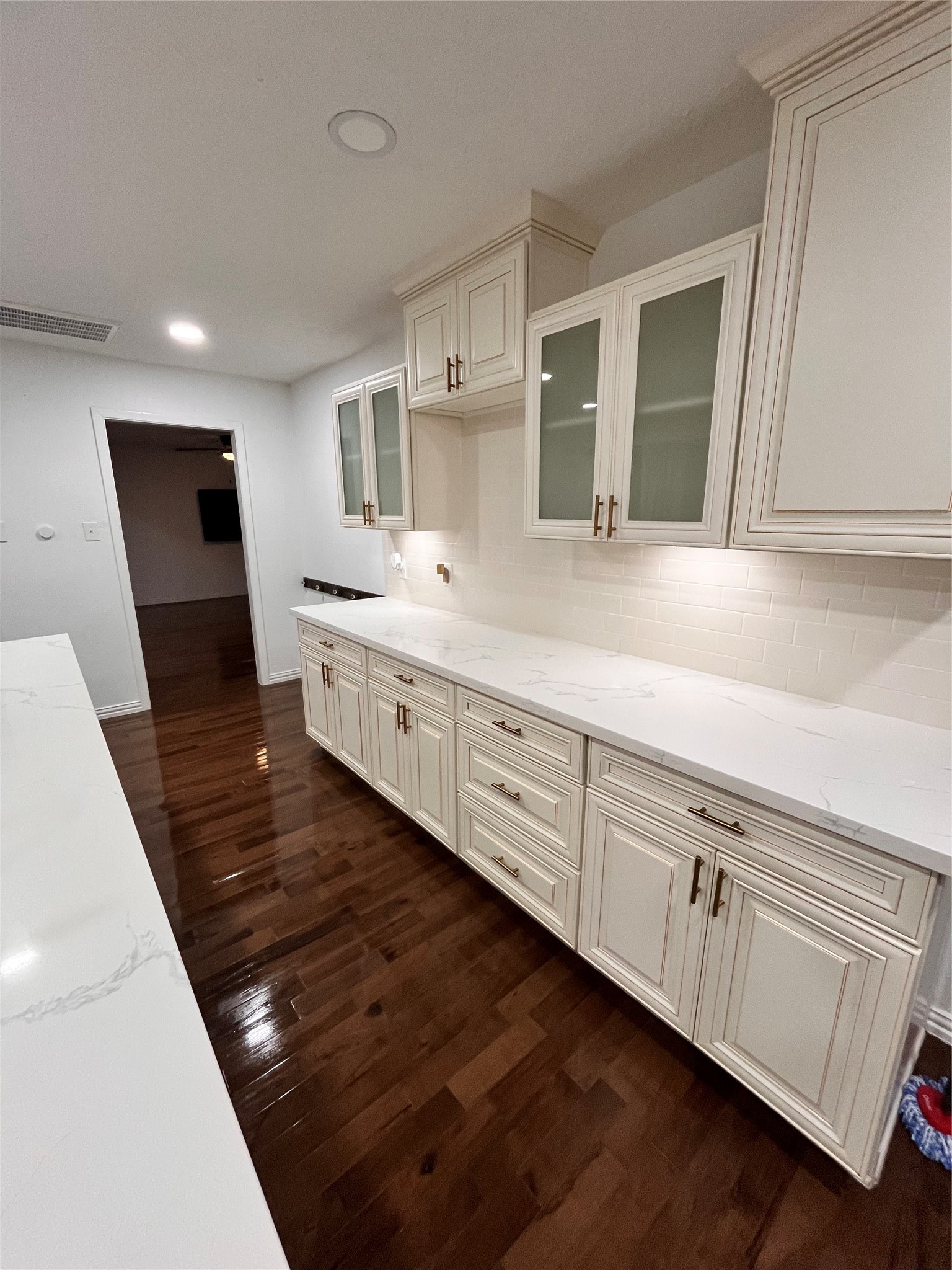1710 Hill Top Lane Property Photo 4