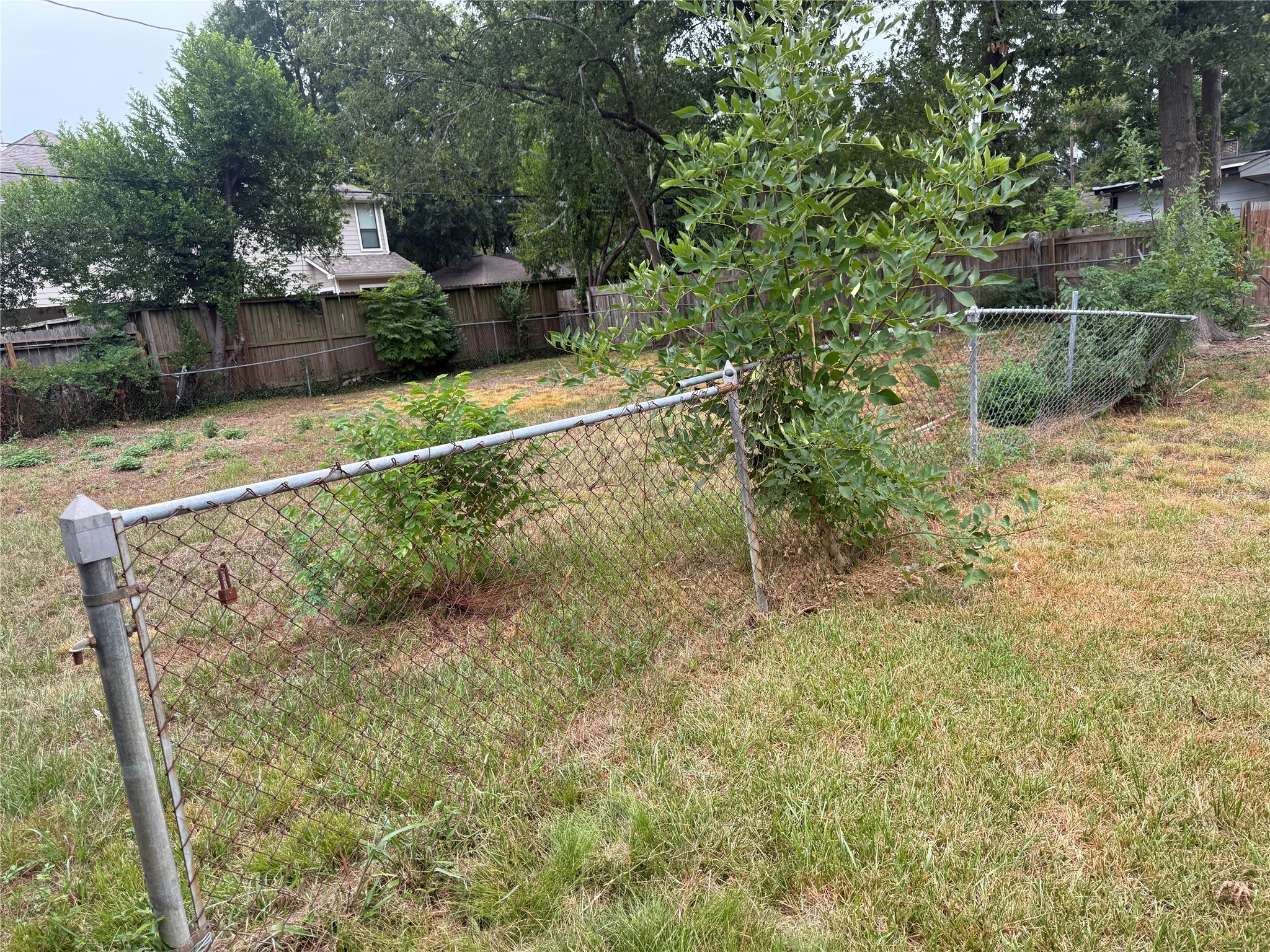 5206 W 43 Property Photo 2