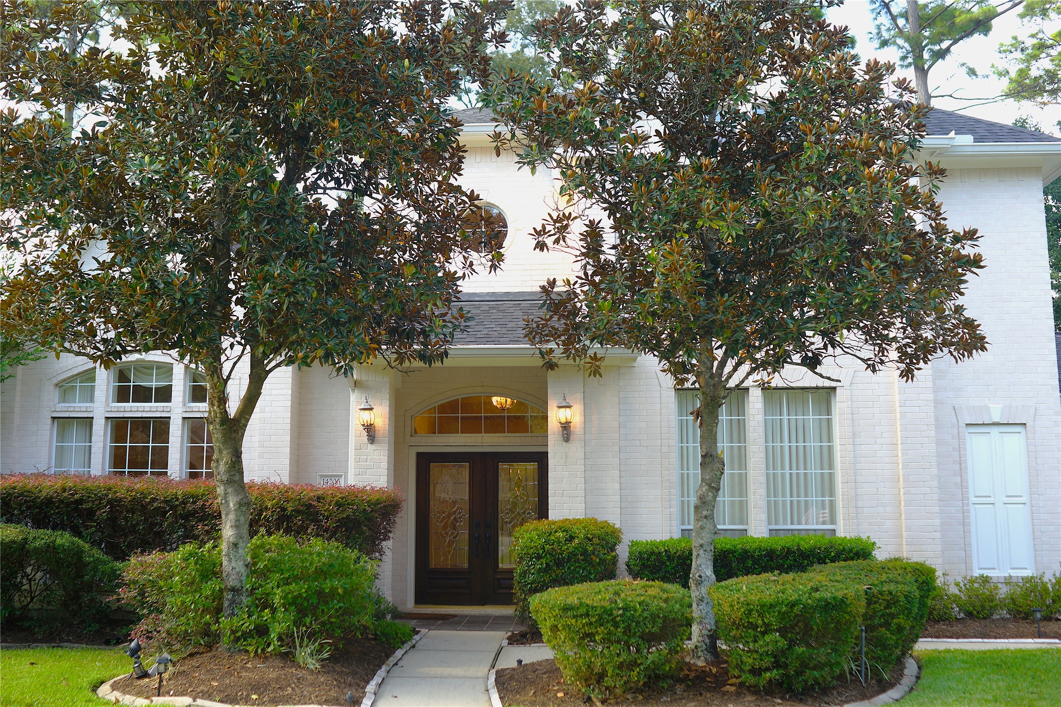 14206 Spring Pines Drive Property Photo 3