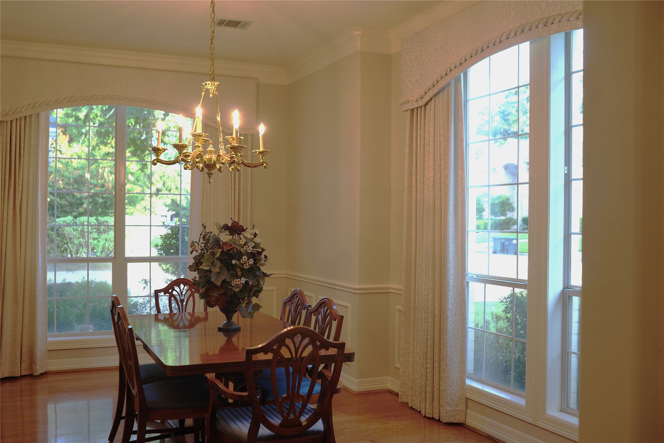 14206 Spring Pines Drive Property Photo 11