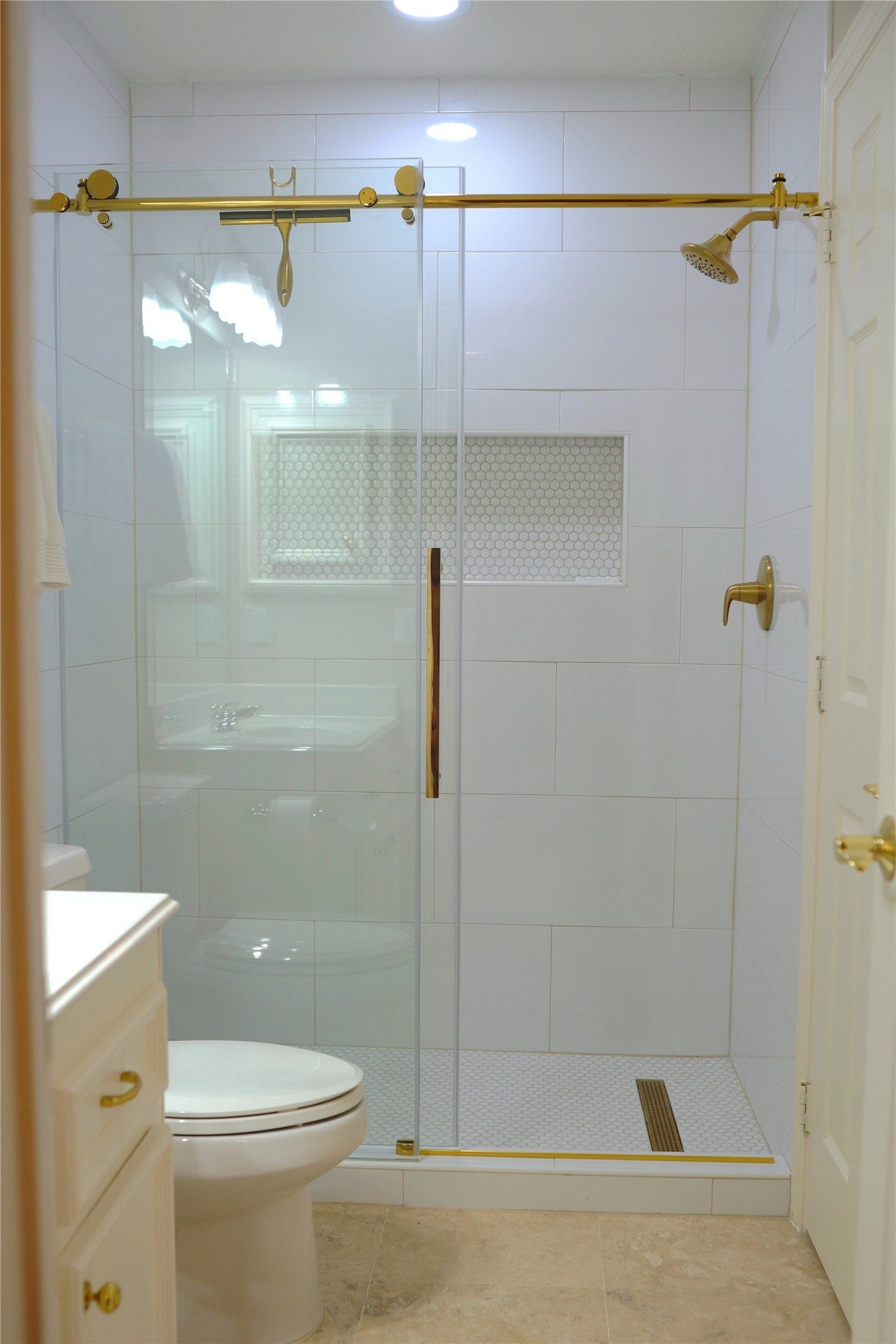 14206 Spring Pines Drive Property Photo 32