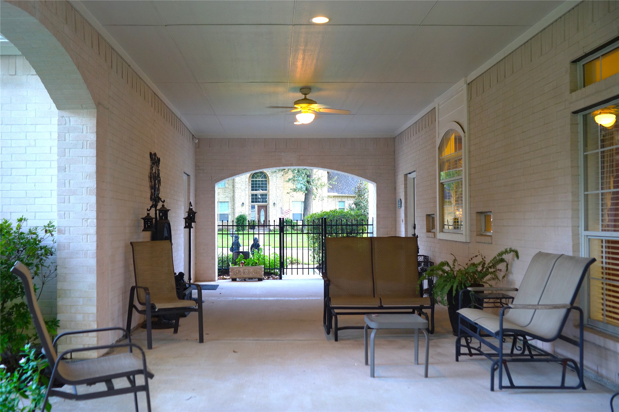 14206 Spring Pines Drive Property Photo 39