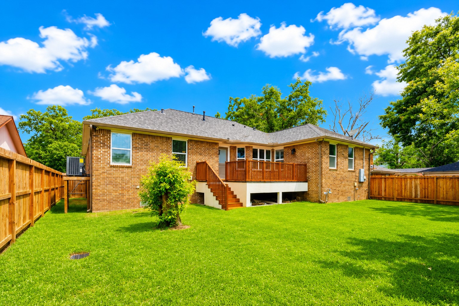 7214 Deep Forest Drive Property Photo 38