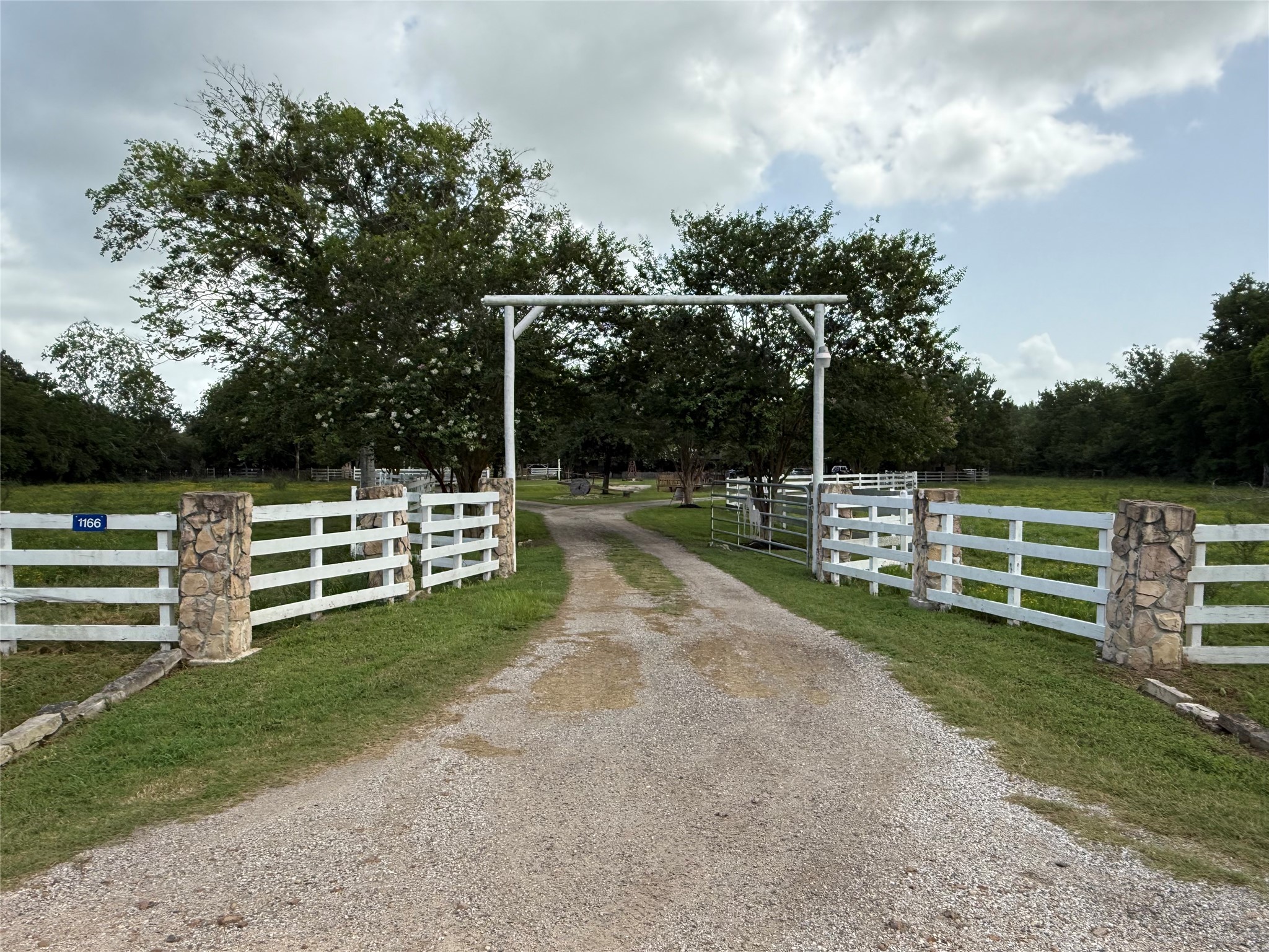1166 Manak Road Property Photo 1