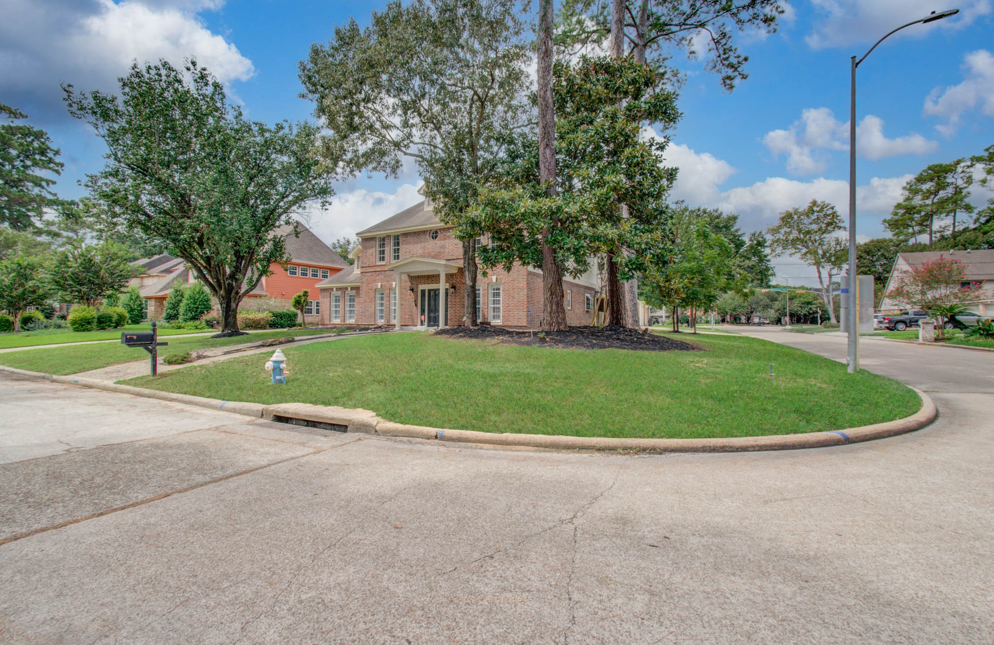 14635 Rosehill Drive Property Photo 2