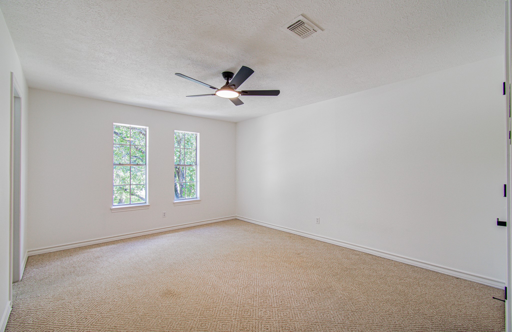 14635 Rosehill Drive Property Photo 31