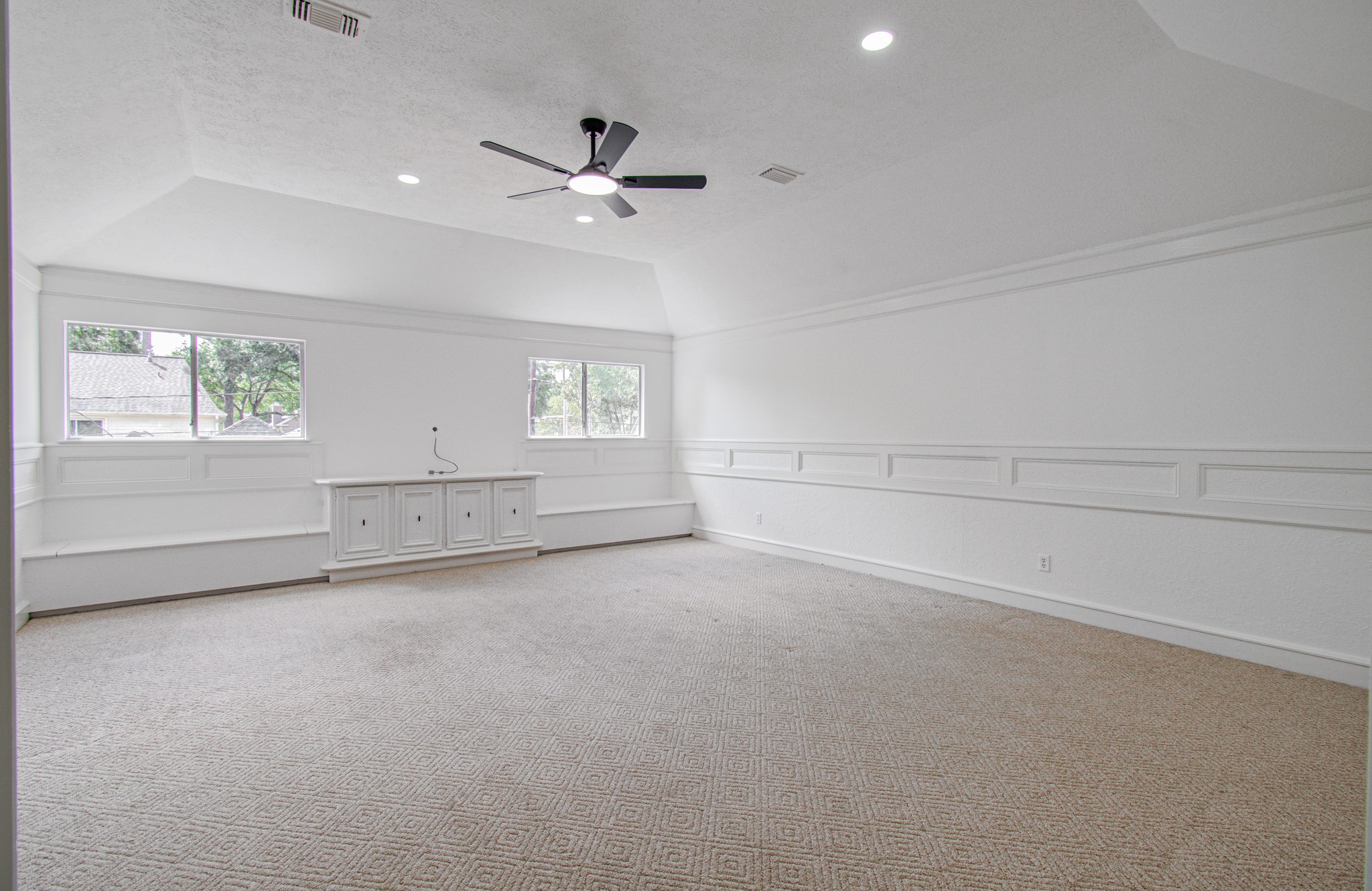 14635 Rosehill Drive Property Photo 39