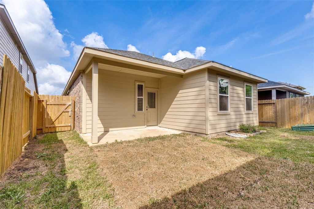 22822 Ephesus Avenue Property Photo 12