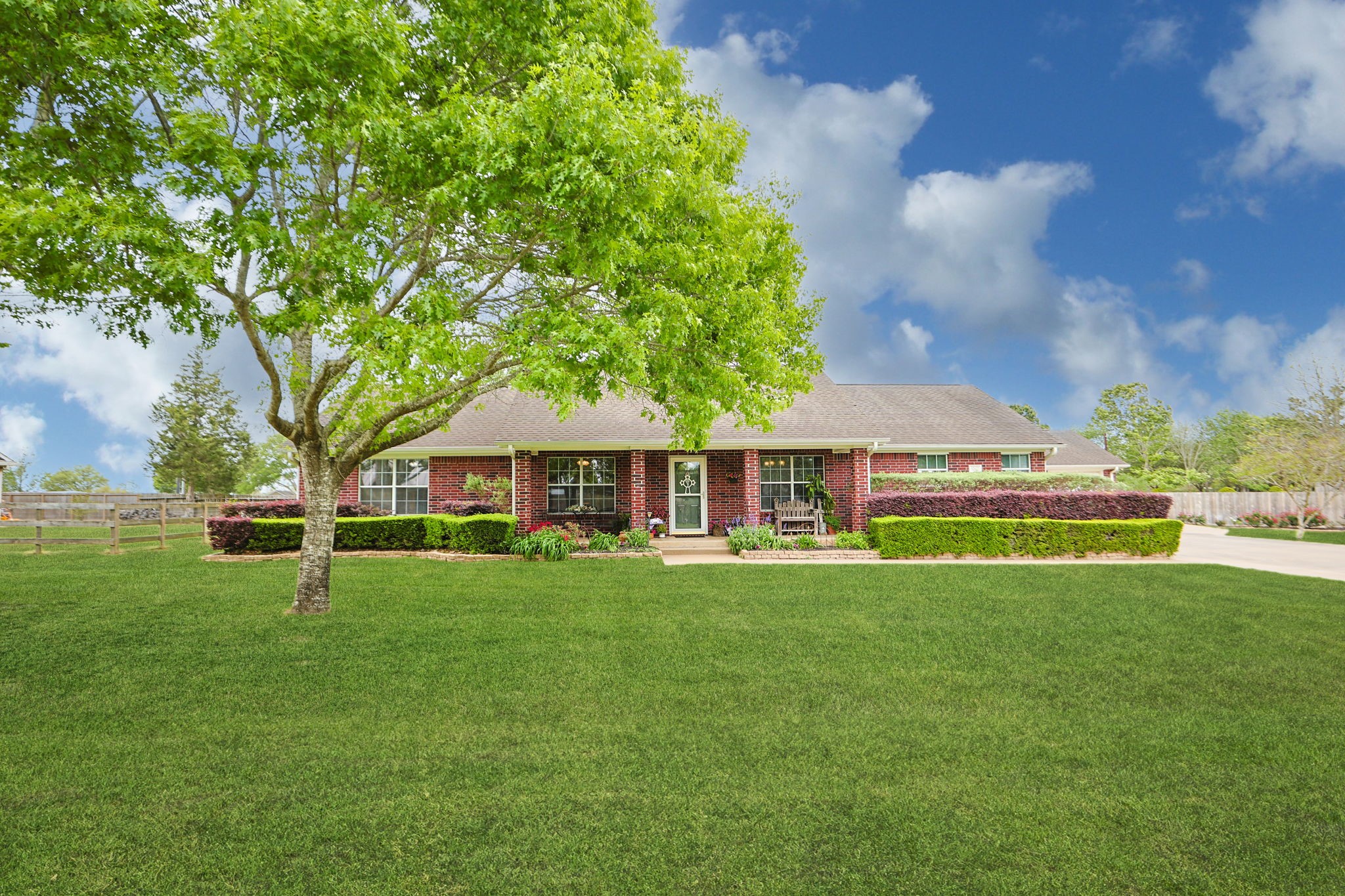 32102 Sandwedge Drive Property Photo 1