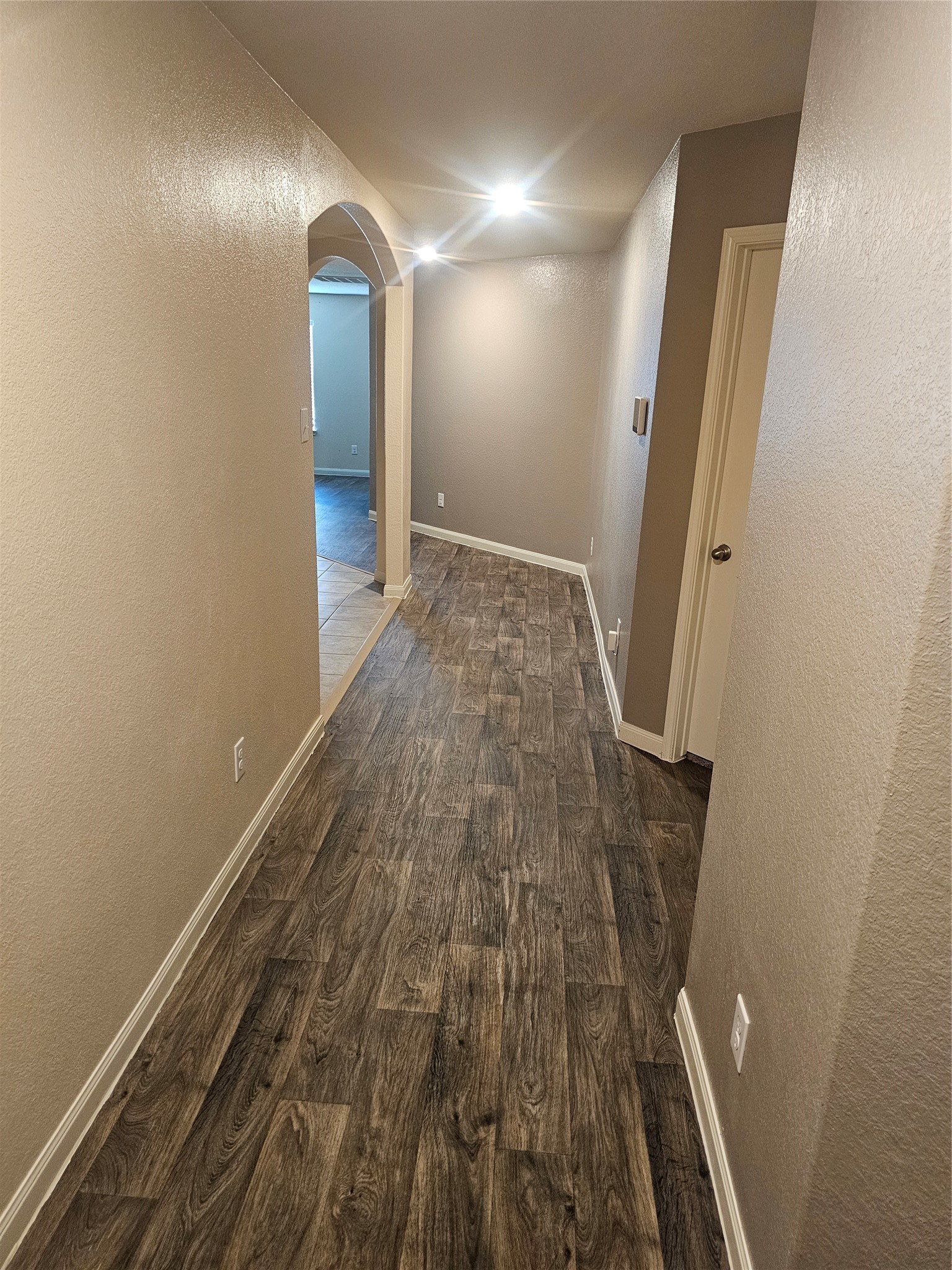 6011 Treasure Cove Road Property Photo 3