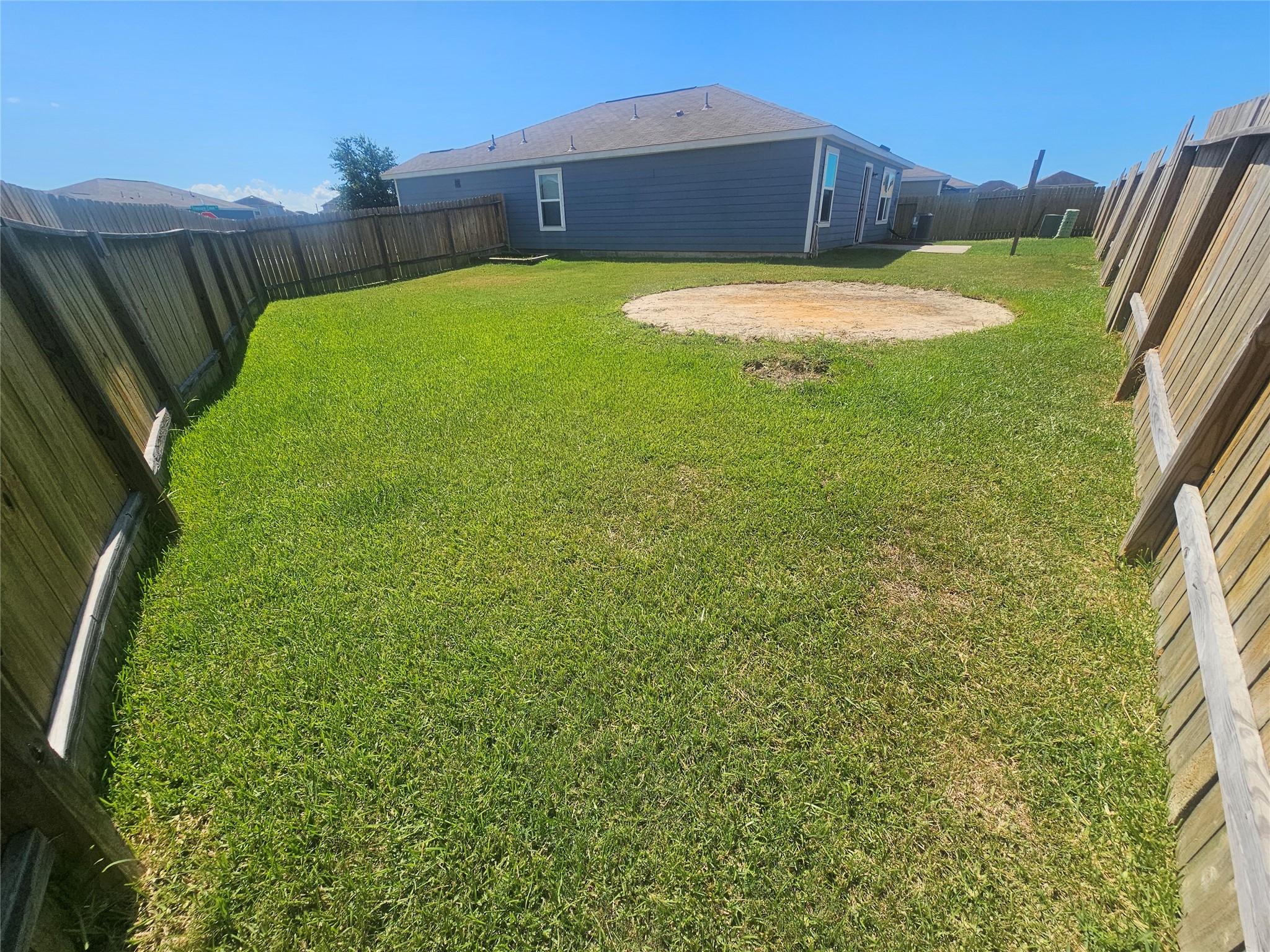 6011 Treasure Cove Road Property Photo 6