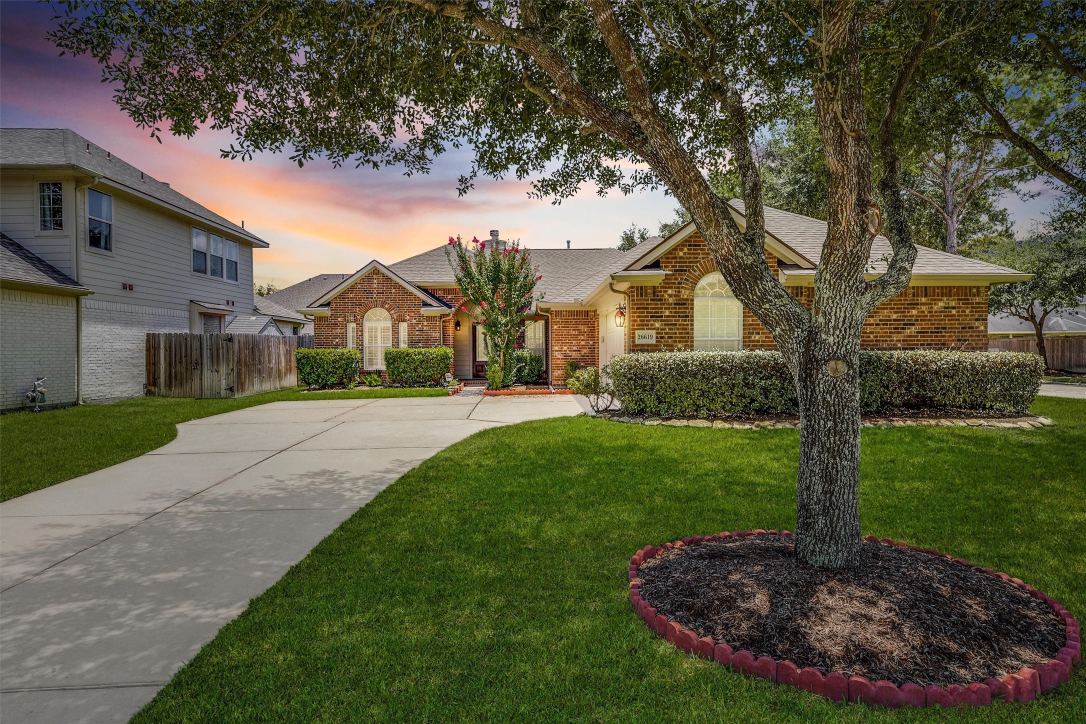 26619 Summerbend Hollow Lane Property Photo 1