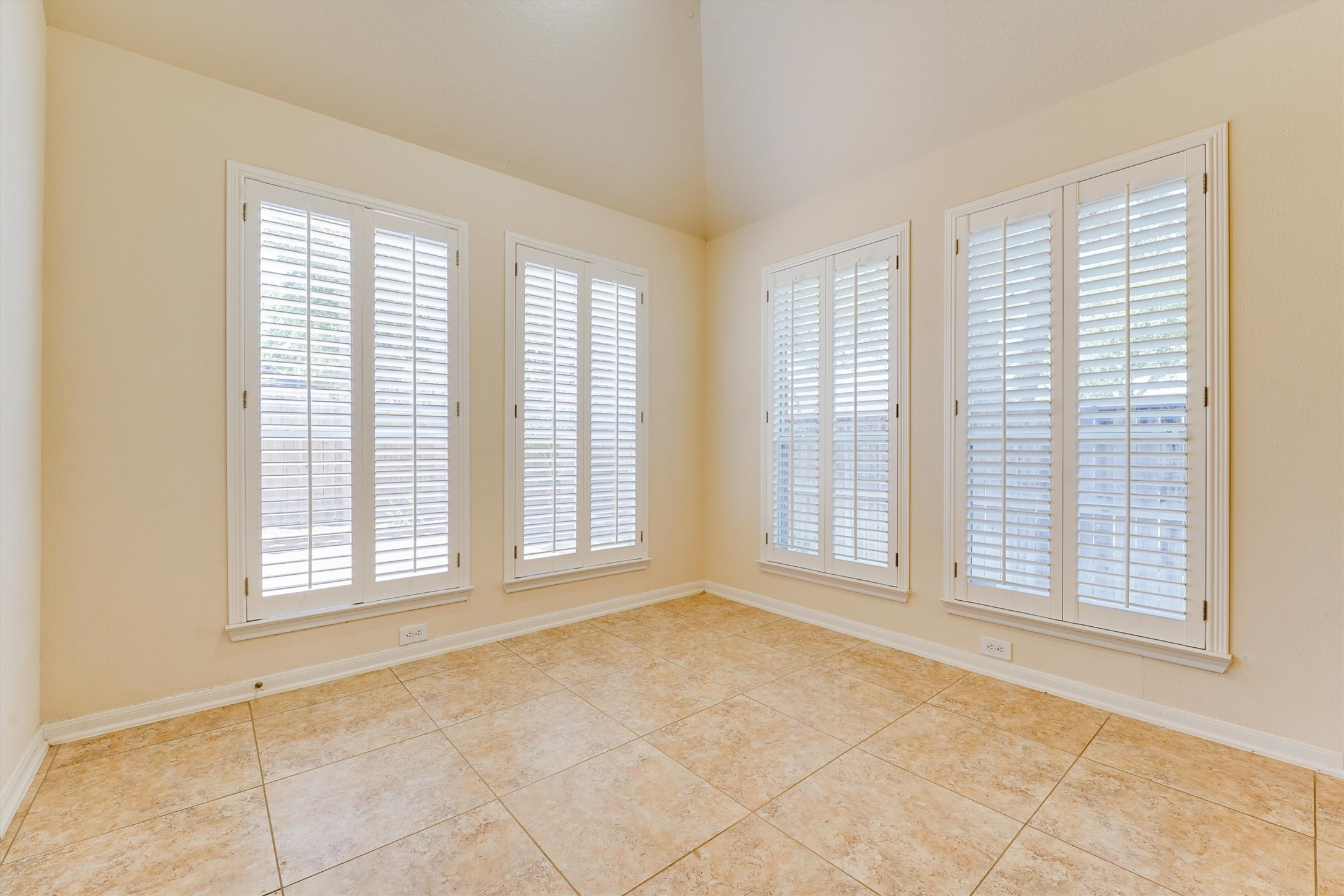 26619 Summerbend Hollow Lane Property Photo 14