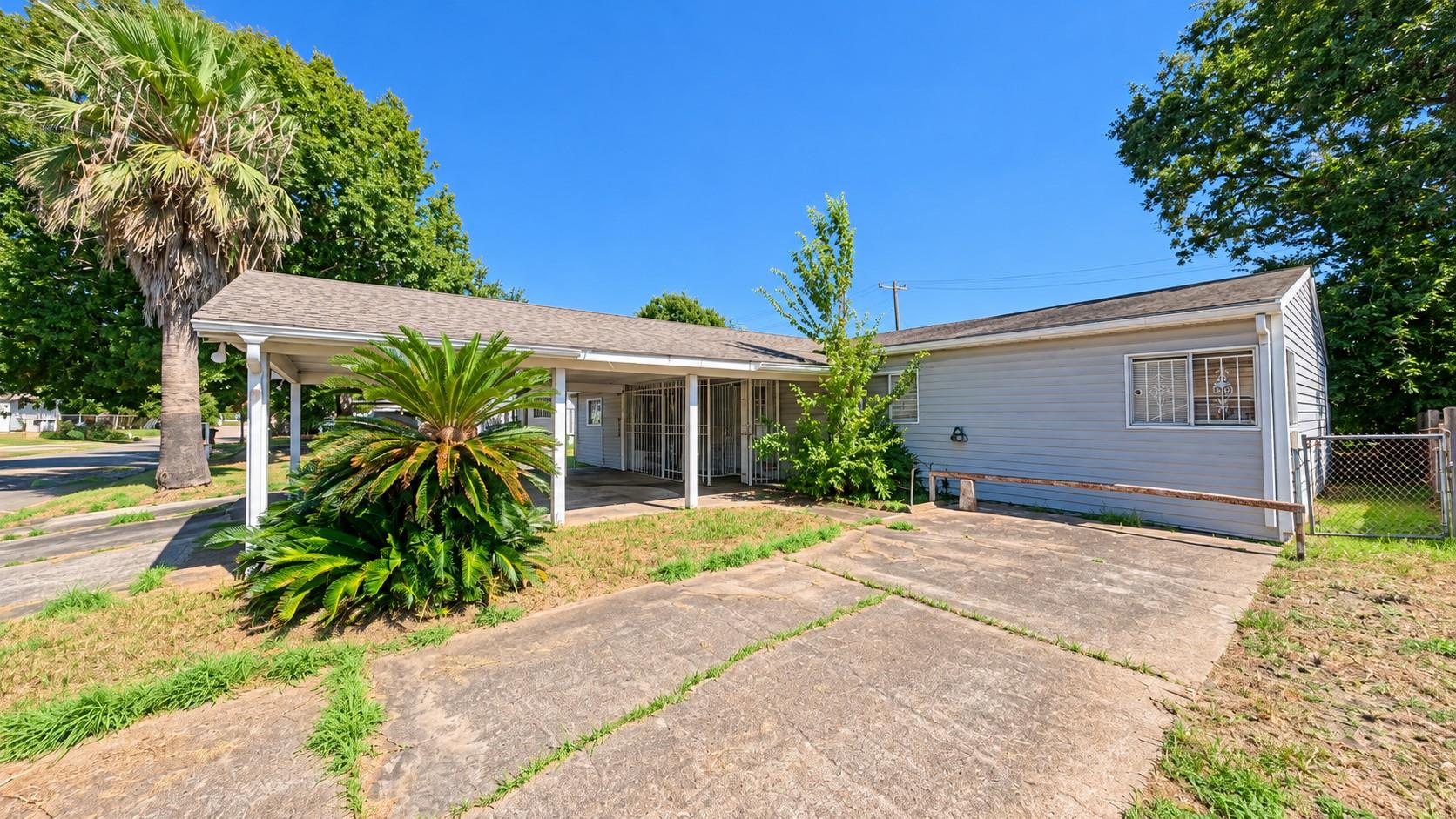 10927 Duane Street, Houston Tx 77047 Property Photo 3