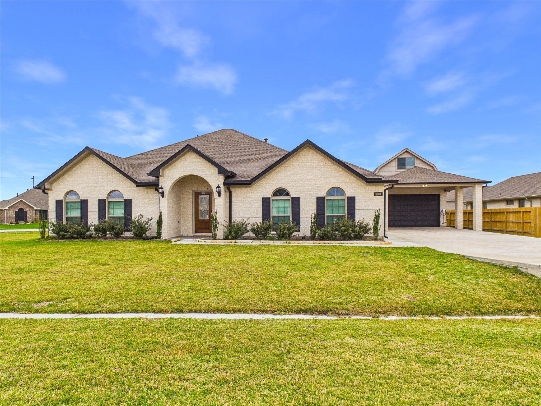 2101 Kimberly Way Property Photo 1