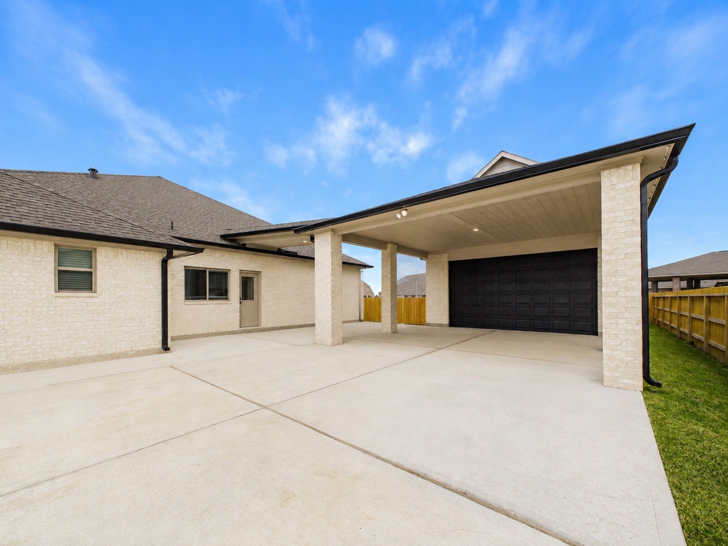 2101 Kimberly Way Property Photo 8
