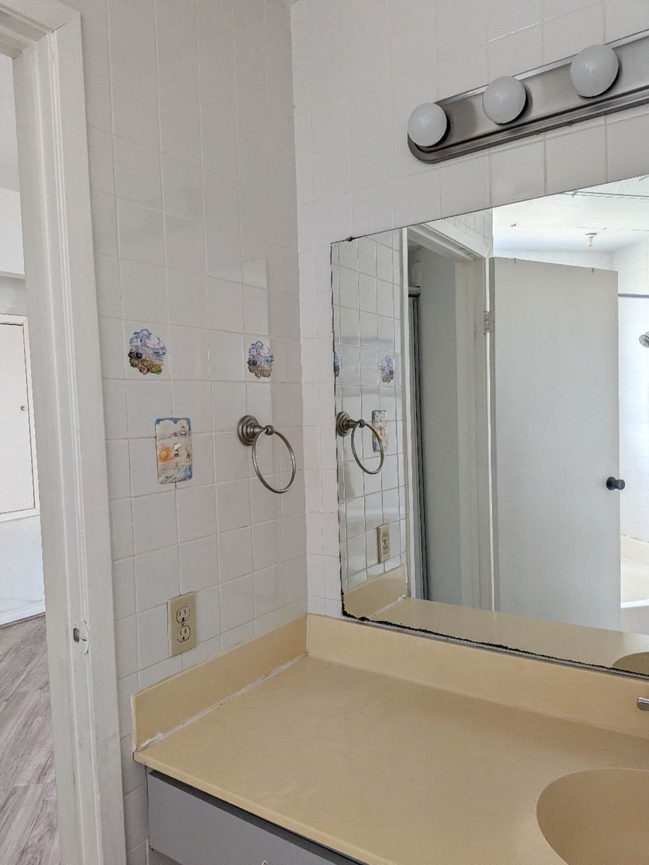 7901 Cambridge Street 152 Property Photo 14