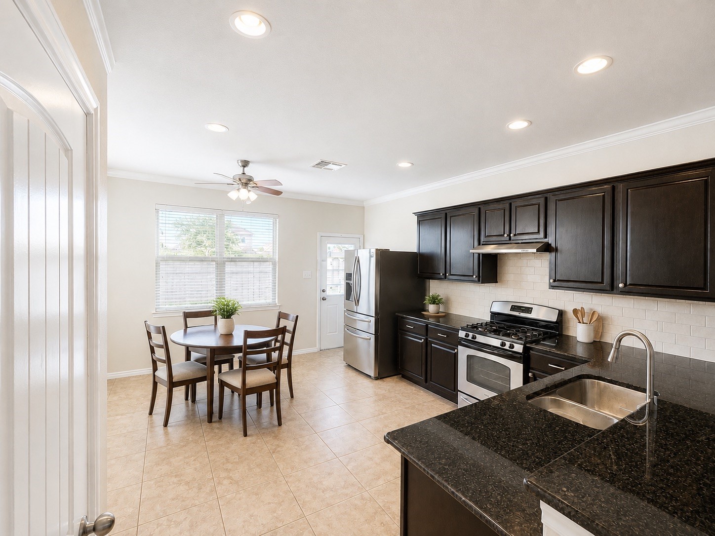 4319 Amaryllis Avenue Property Photo 2