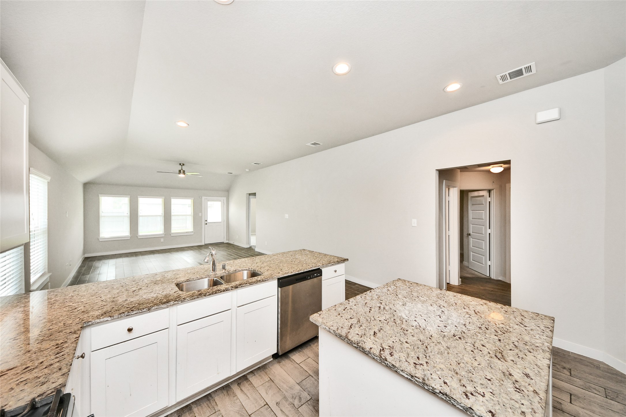 4326 Wyanngate Drive Property Photo 5