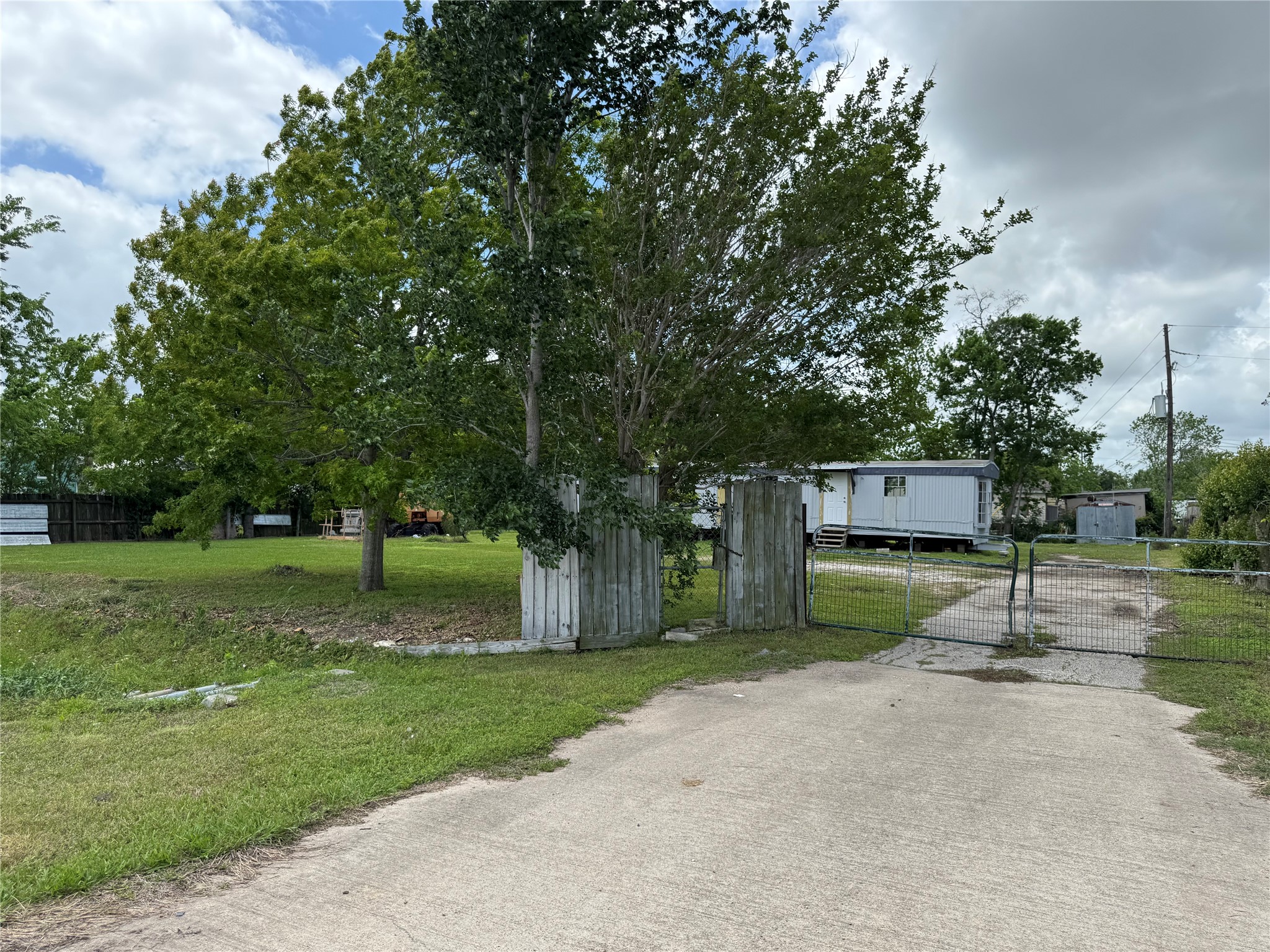 6226 County Road 48 Road Property Photo 14