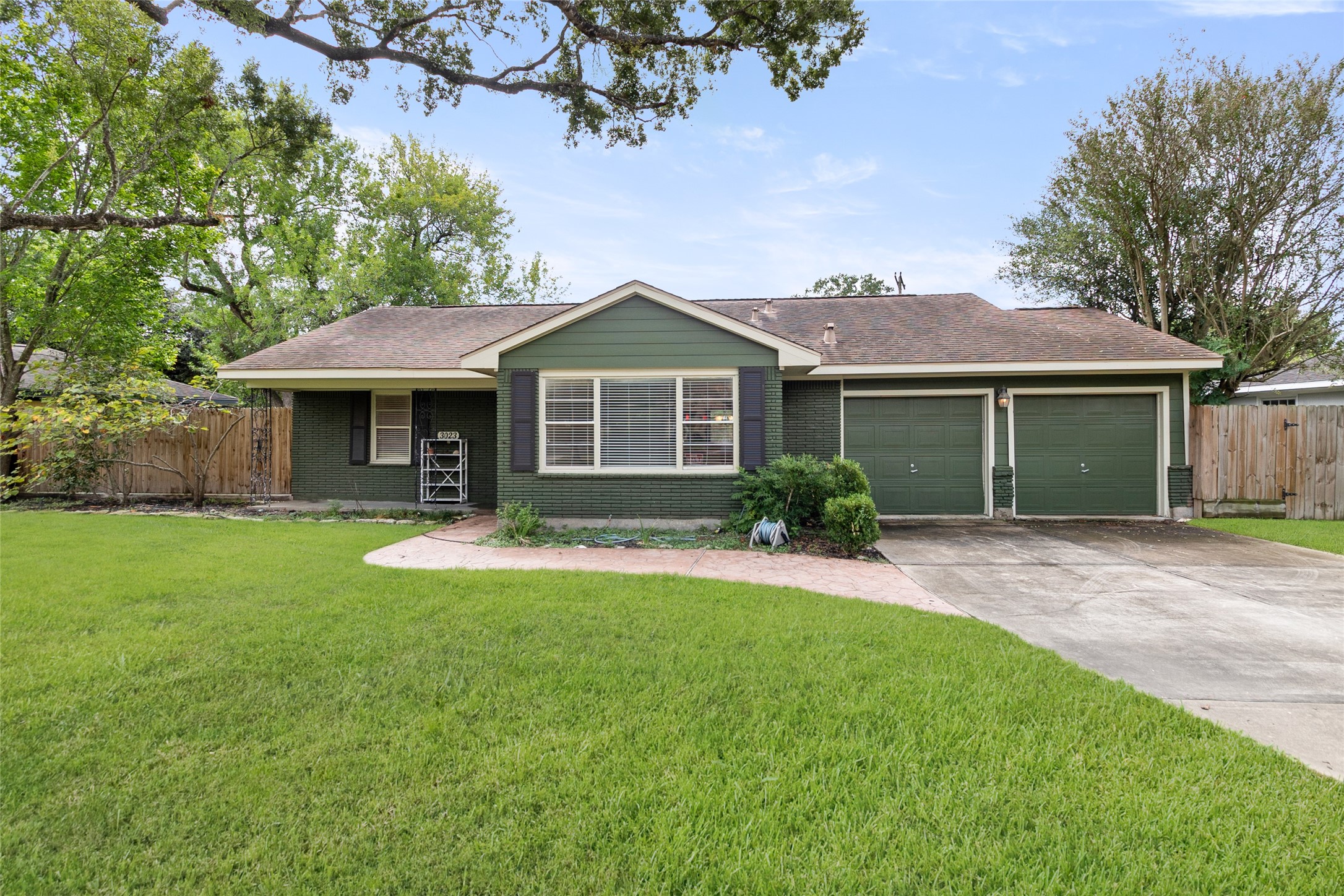 3023 Fairhope Street Property Photo 1
