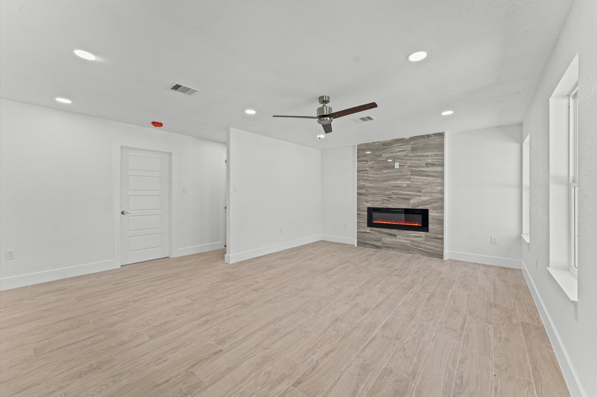 4102 Gatewood Road Property Photo 10