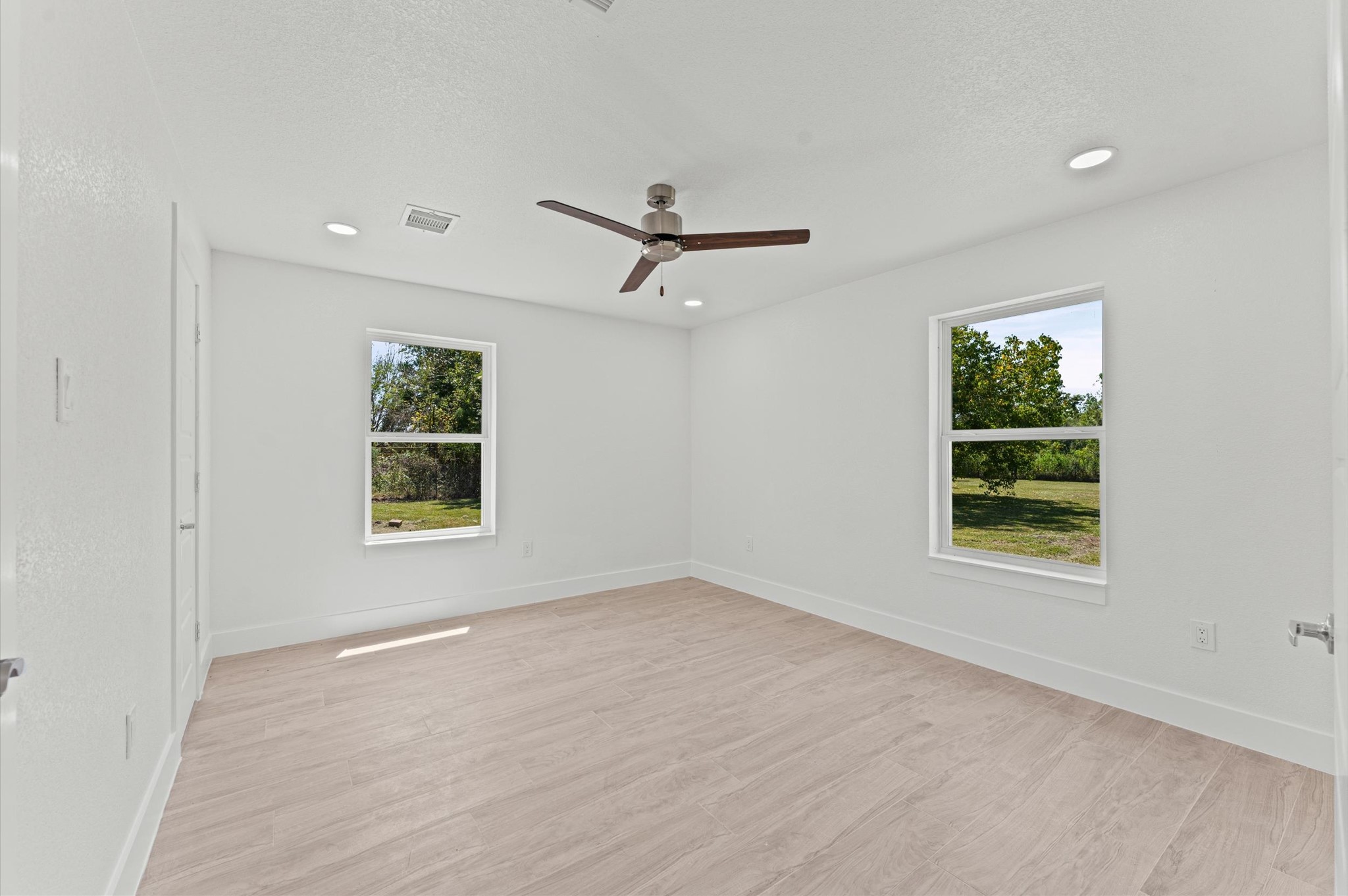 4102 Gatewood Road Property Photo 13
