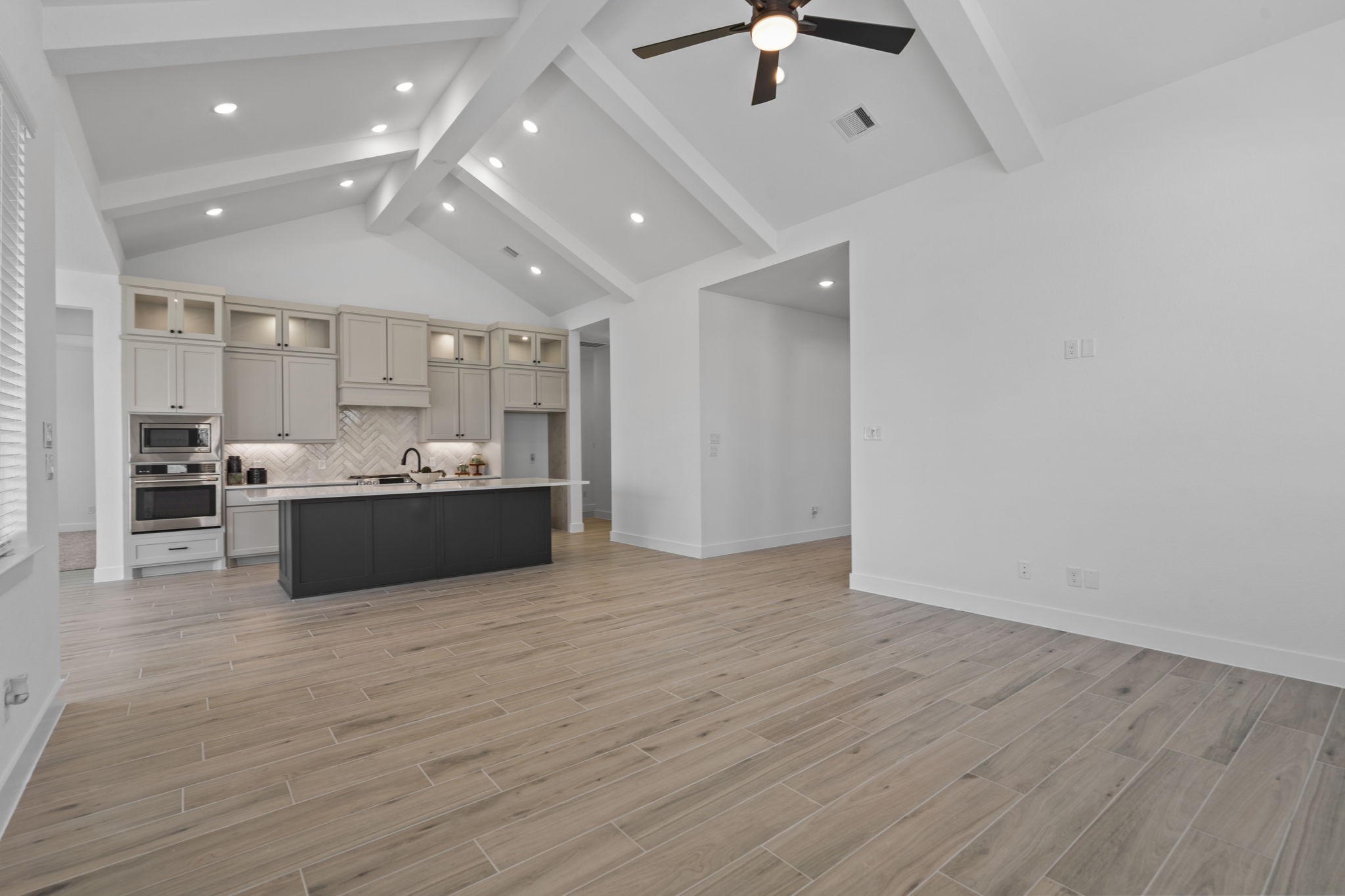 7414 Goldenrod Thicket Circle Property Photo 7