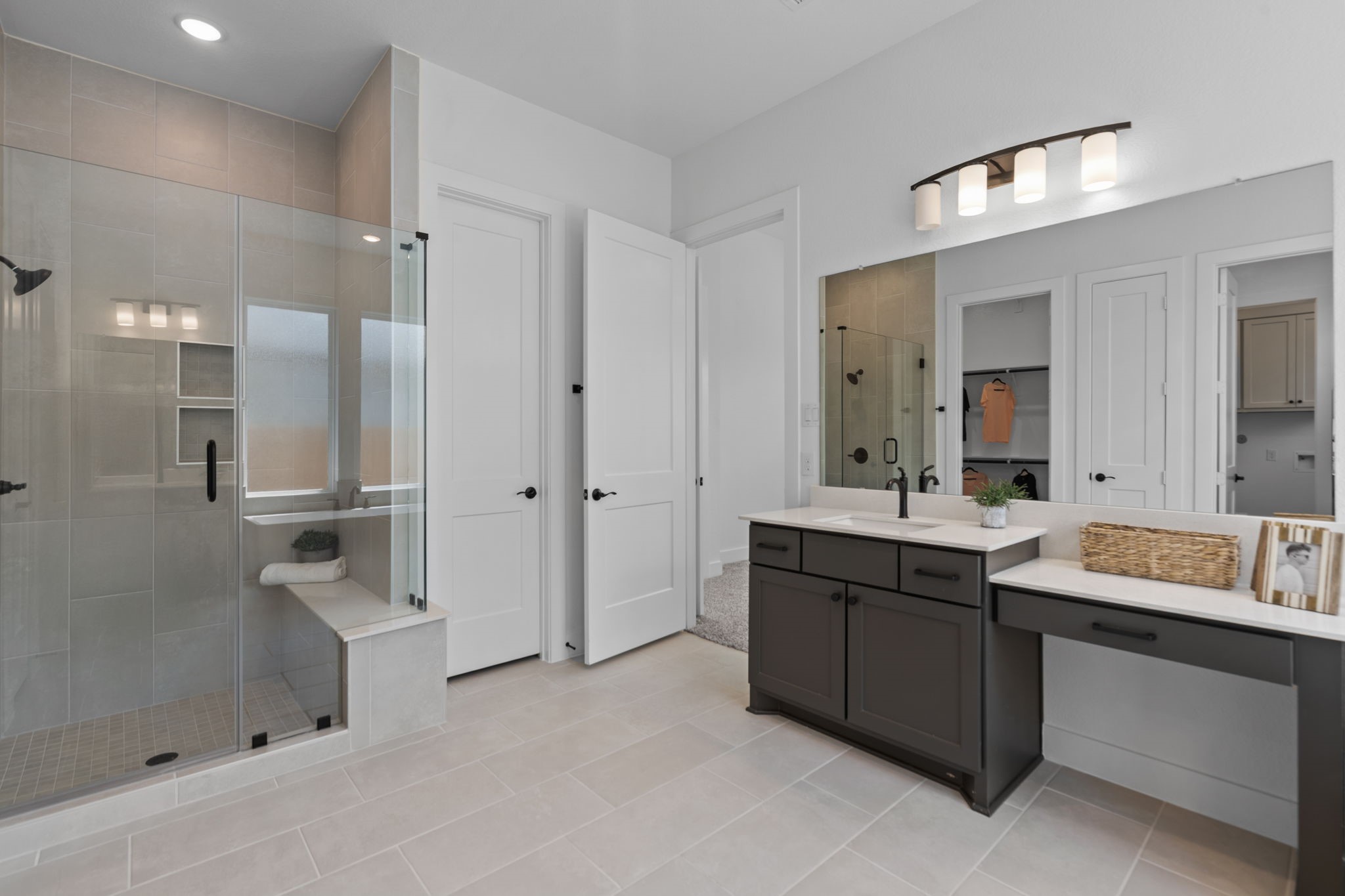 7414 Goldenrod Thicket Circle Property Photo 11