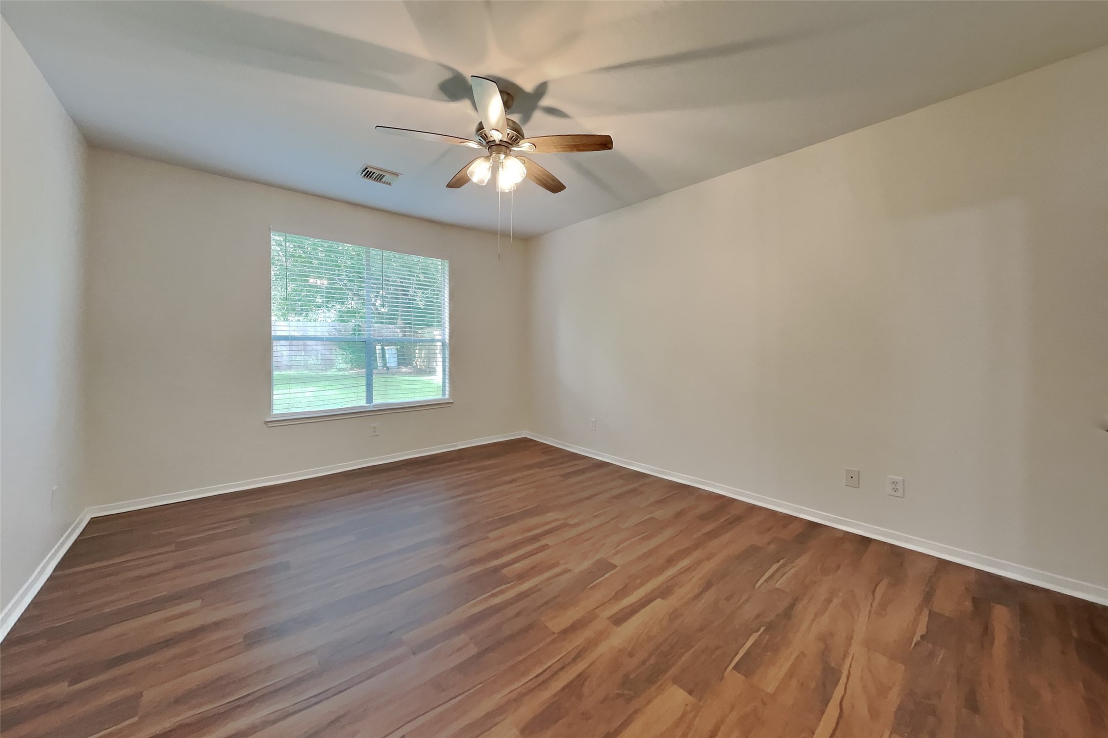 1418 Summer Rain Drive Property Photo 6