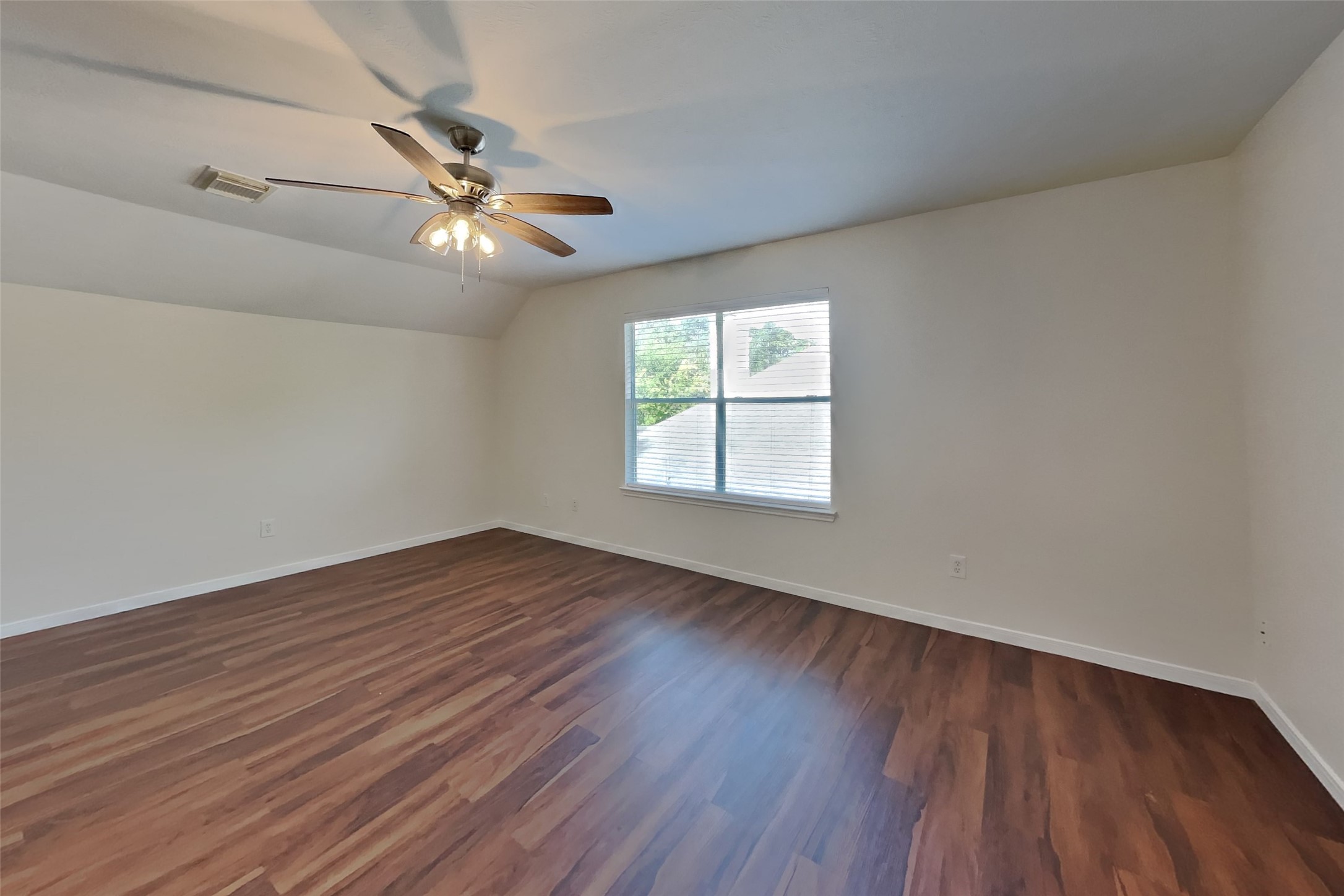 1418 Summer Rain Drive Property Photo 15