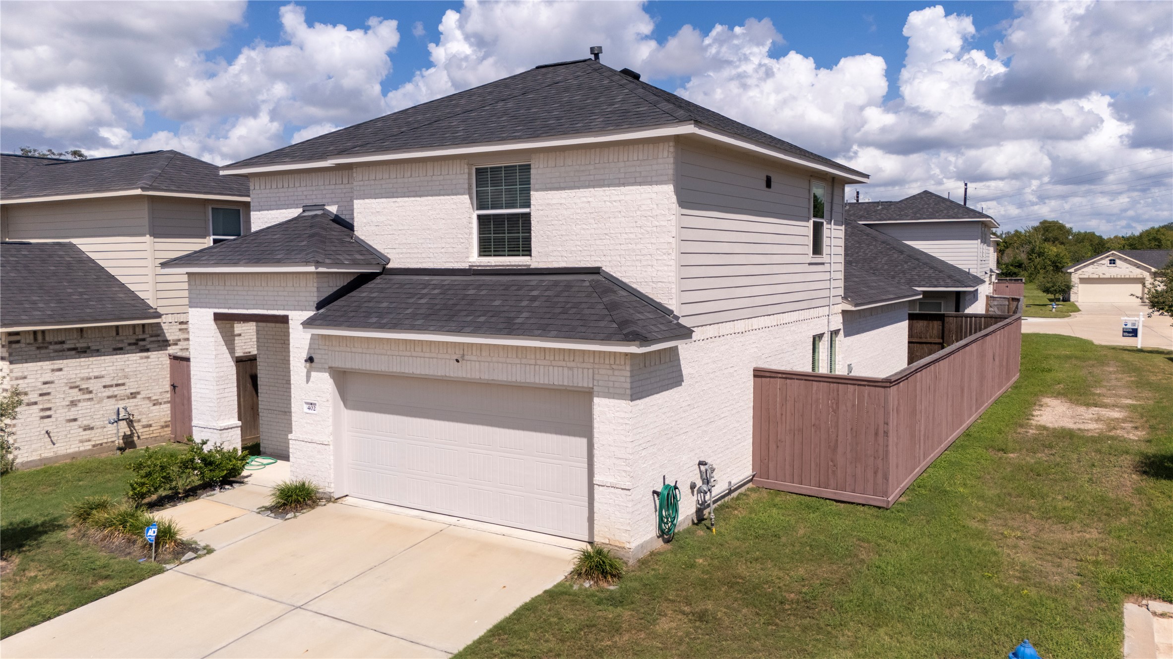 402 Flycatcher Court Property Photo 2