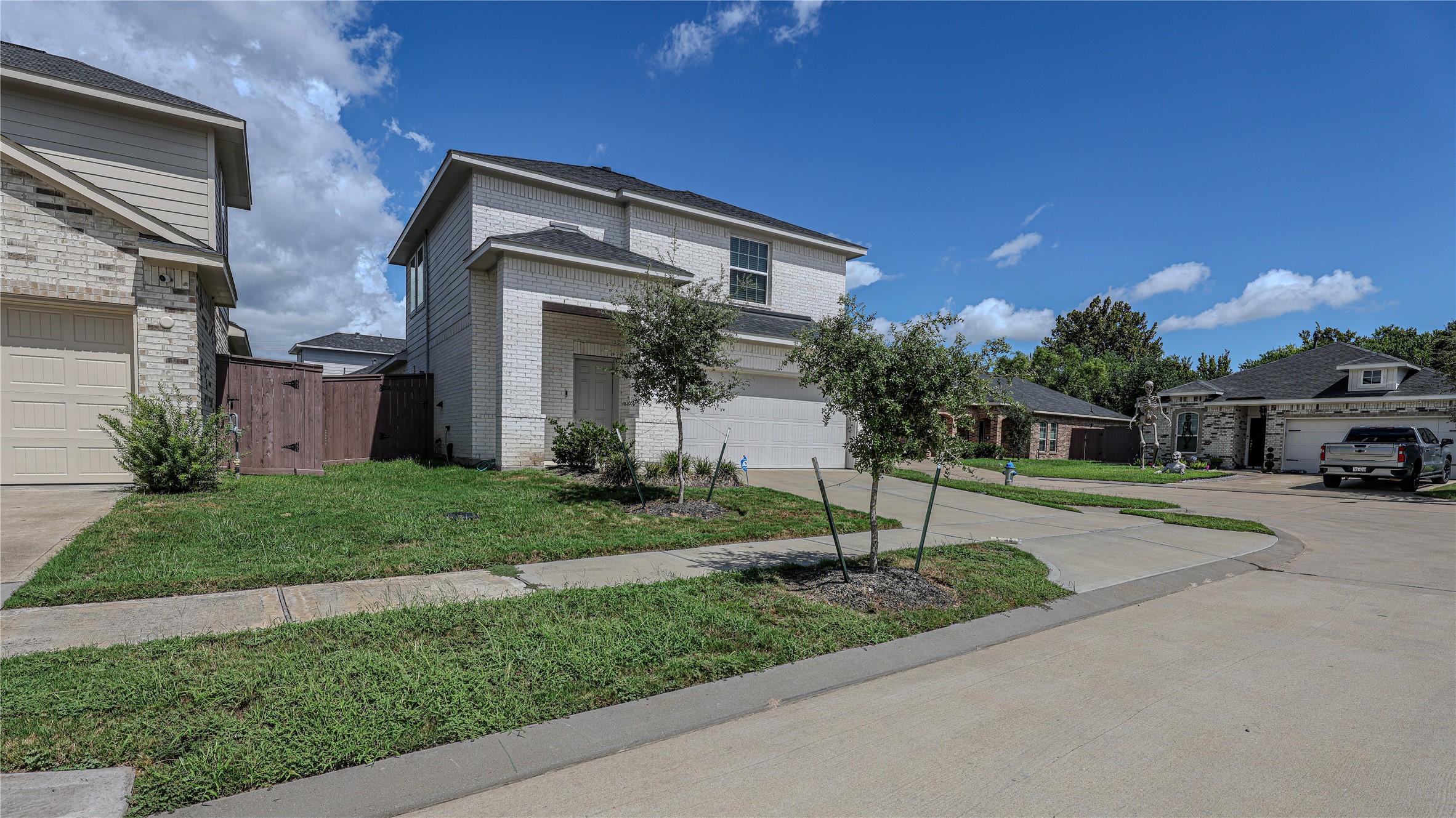 402 Flycatcher Court Property Photo 3