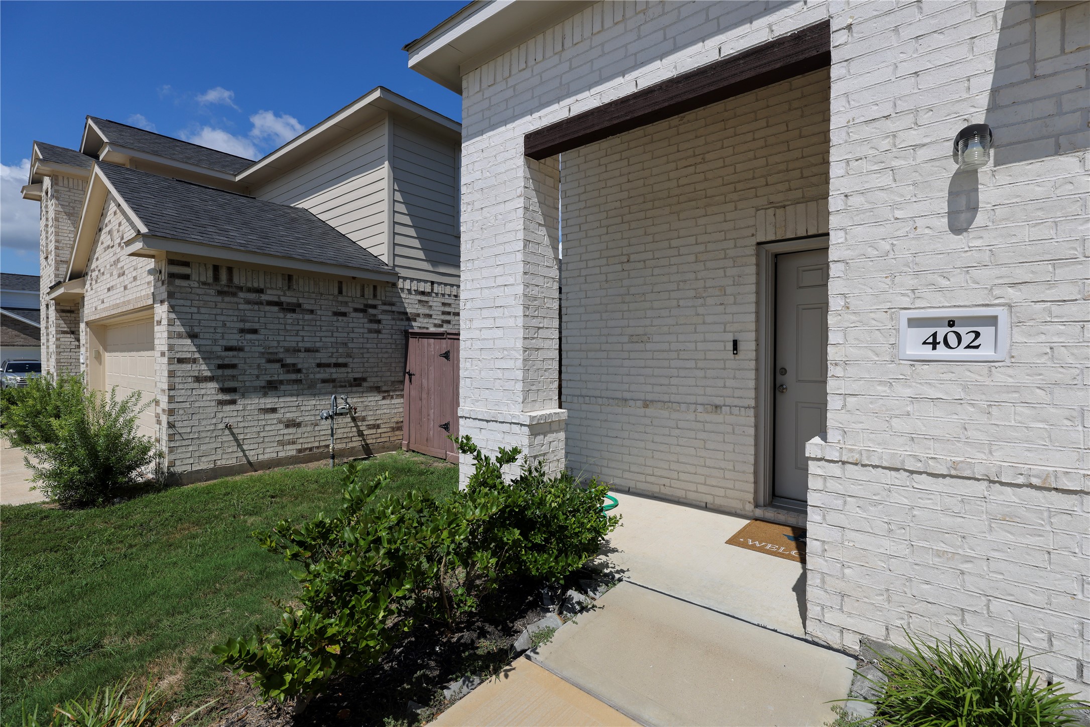 402 Flycatcher Court Property Photo 5
