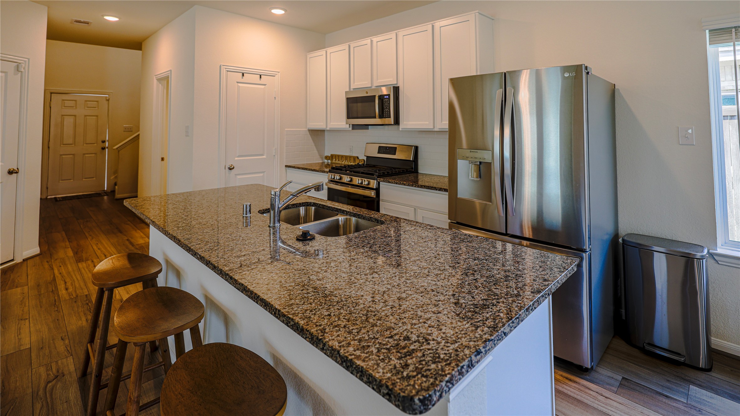 402 Flycatcher Court Property Photo 10