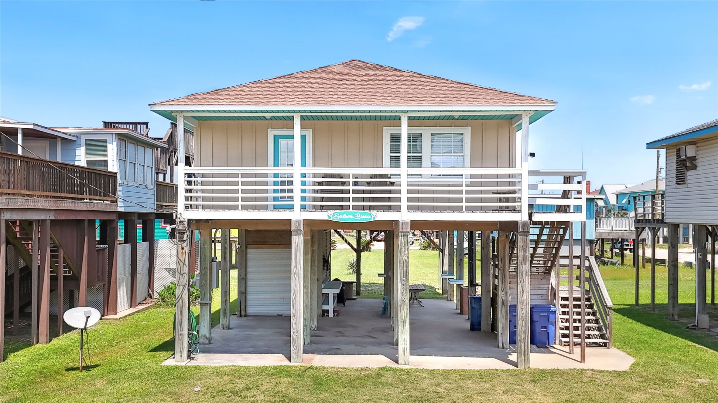 214 Sand Dune Court Property Photo
