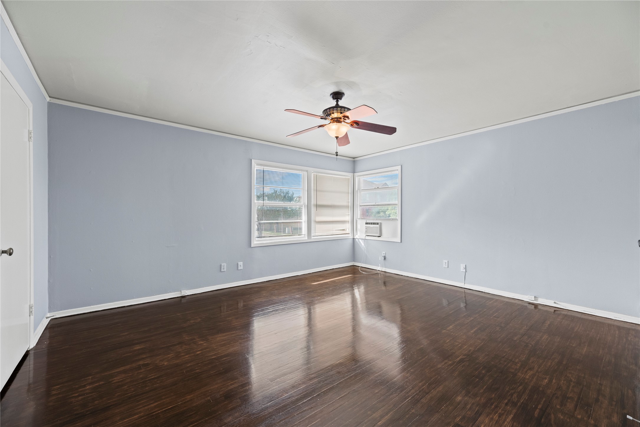 3930 Law Street 2 Property Photo 13