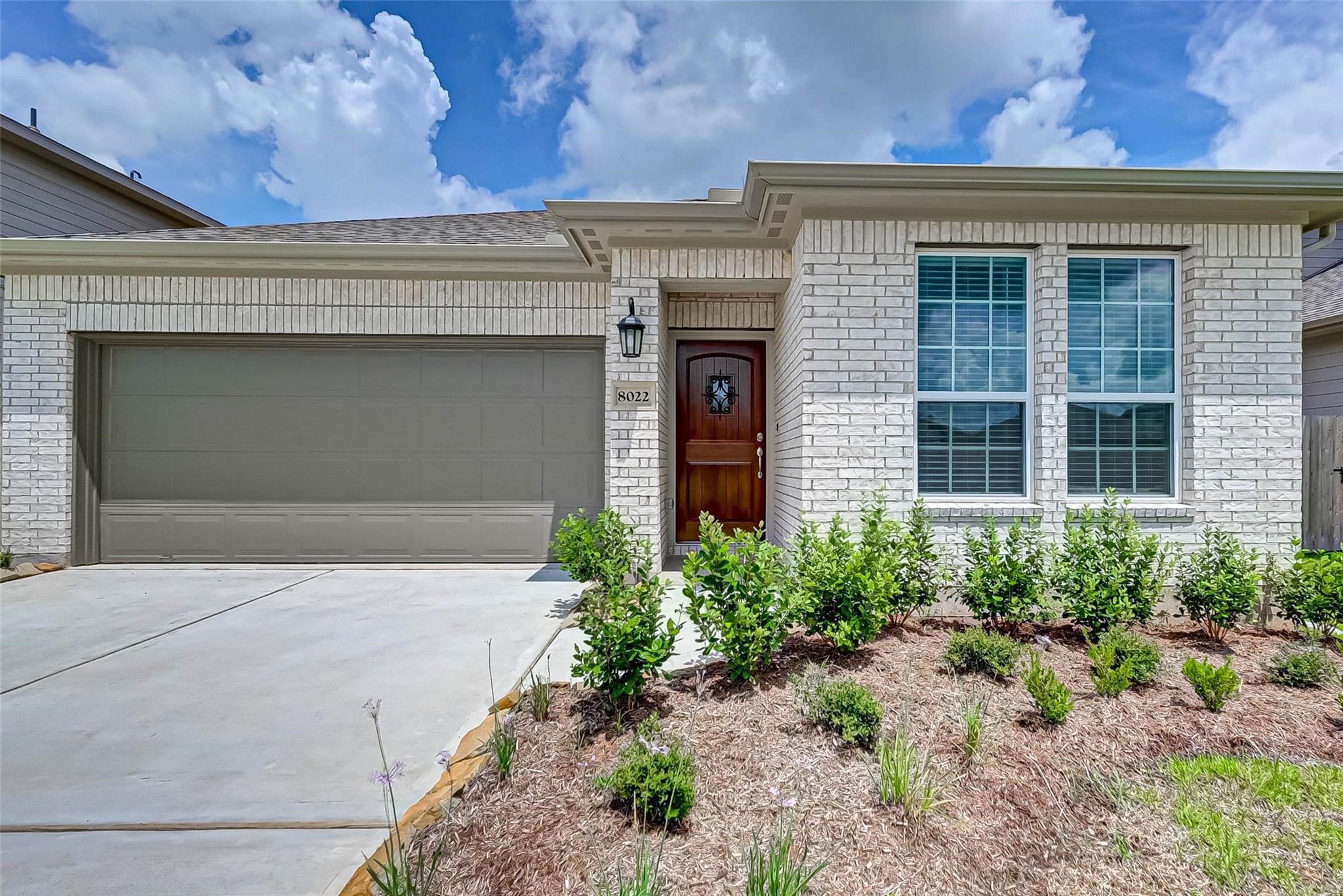 8022 Pinebrook Arbor Court Property Photo 4