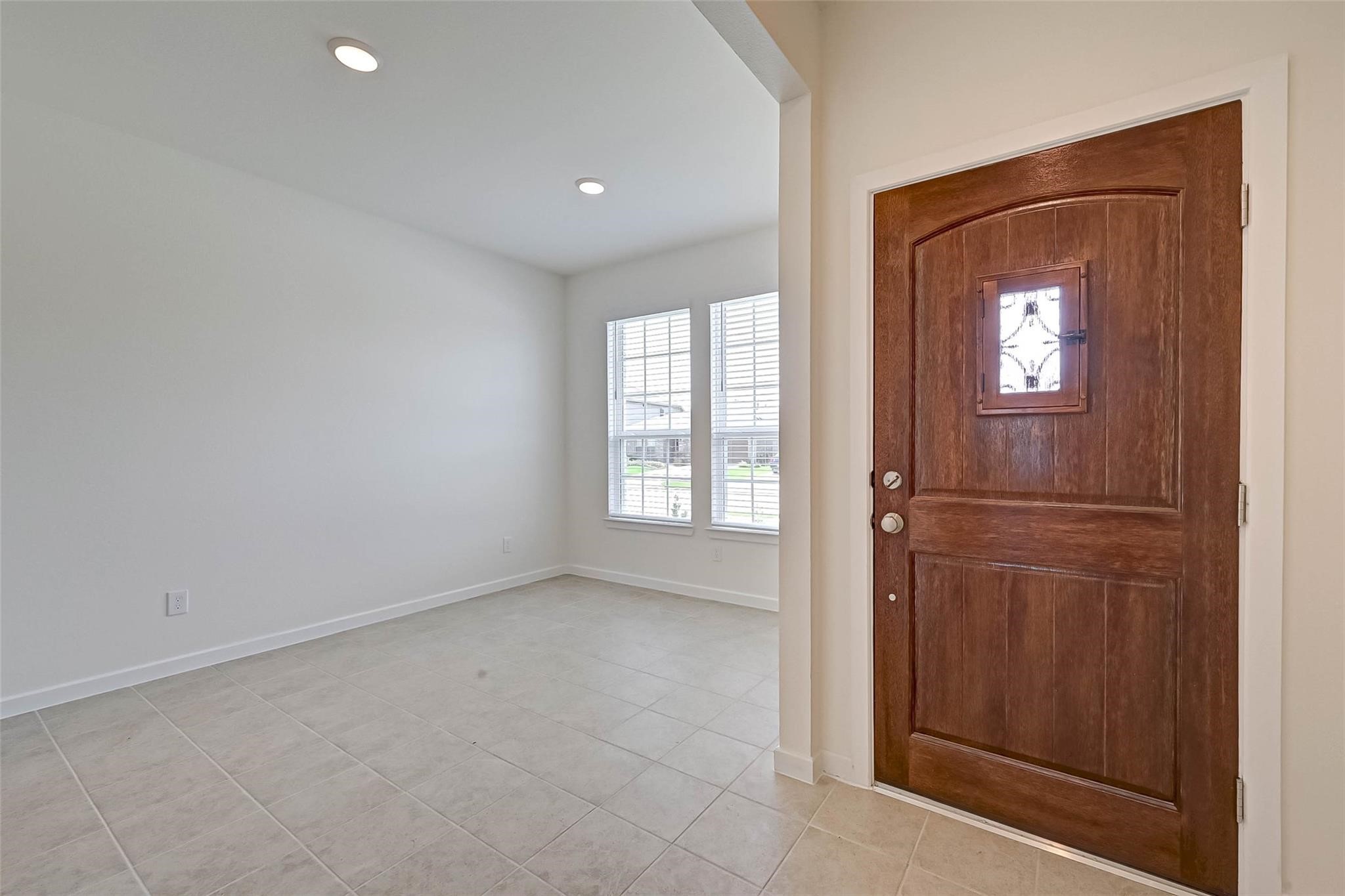 8022 Pinebrook Arbor Court Property Photo 6