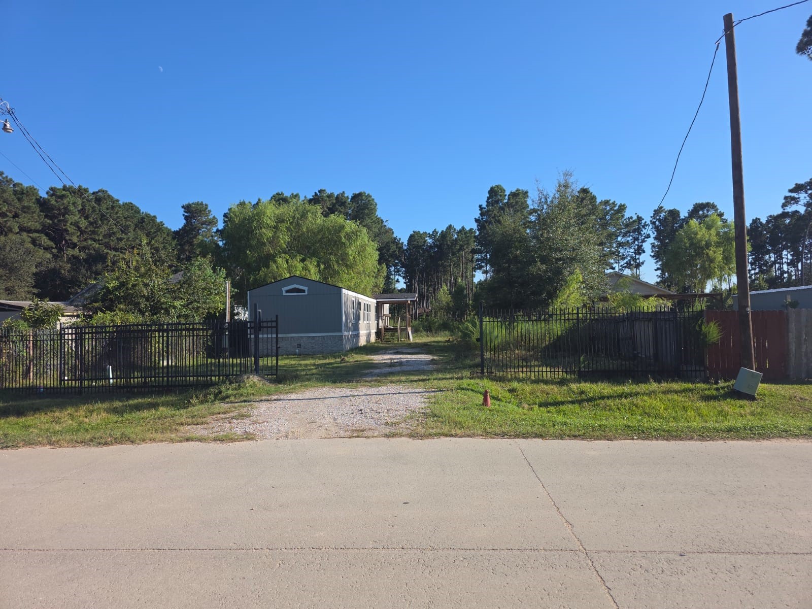 446 County Road 3546 Property Photo 1