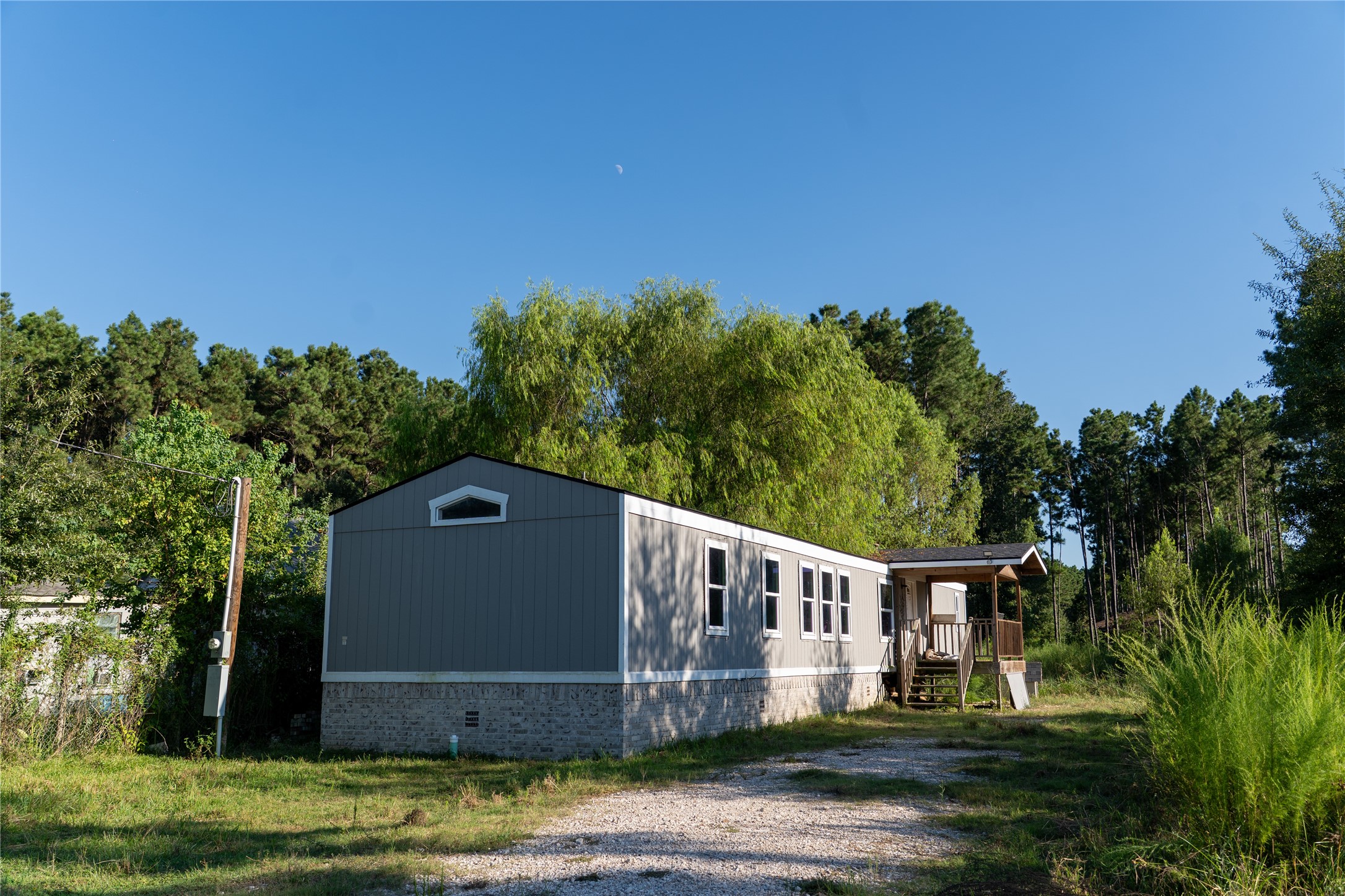 446 County Road 3546 Property Photo 3