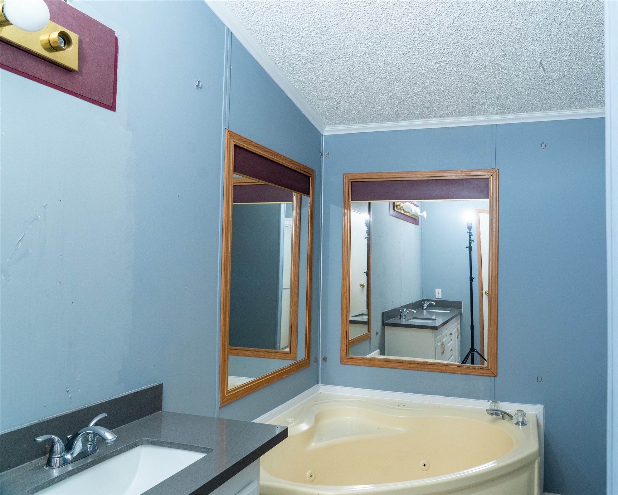 446 County Road 3546 Property Photo 14