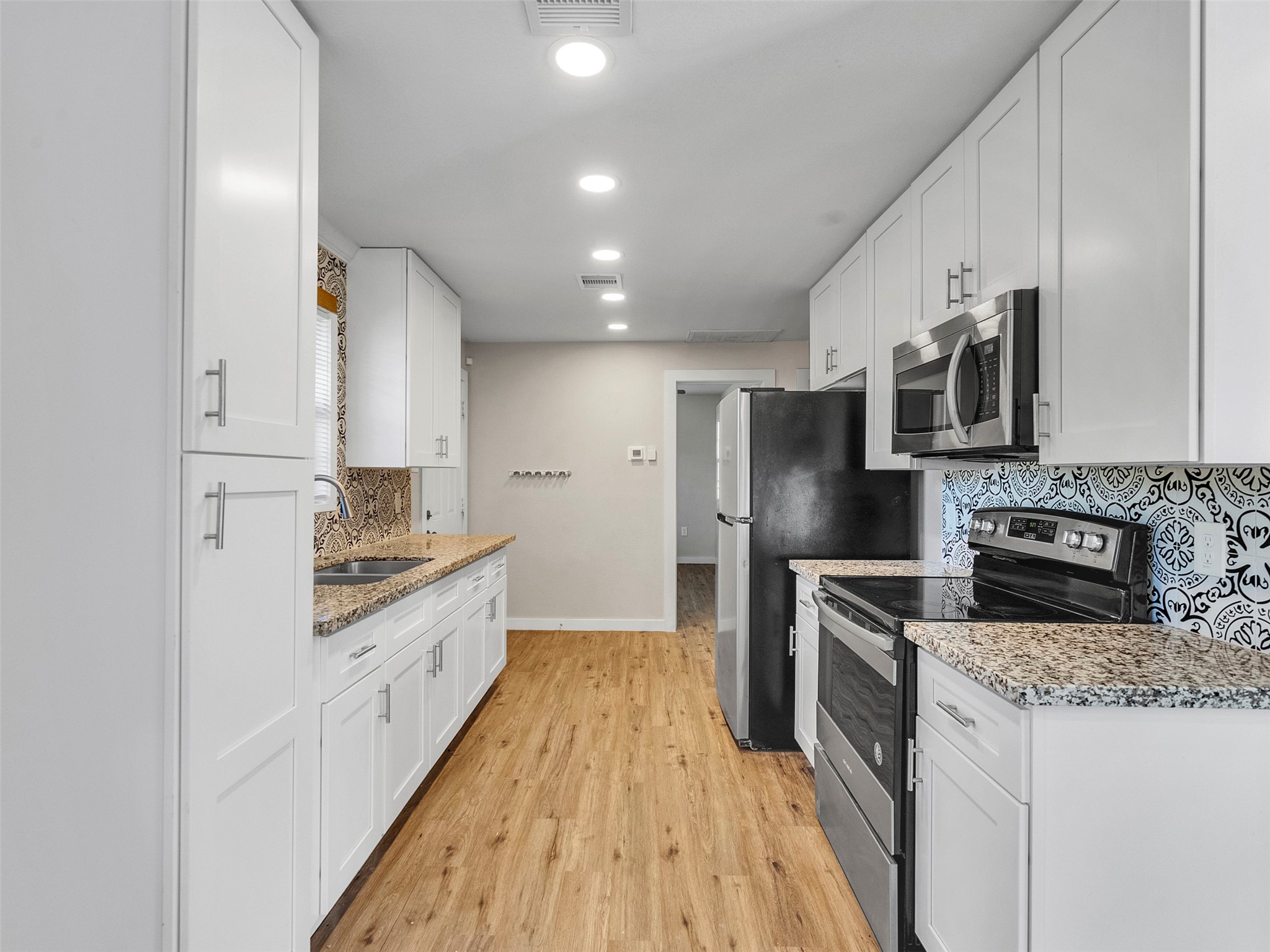 3309 Sumpter Street Property Photo 13