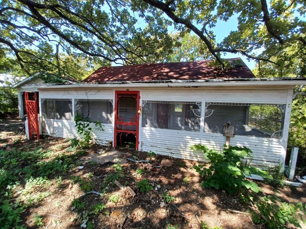 108 N Branch Street