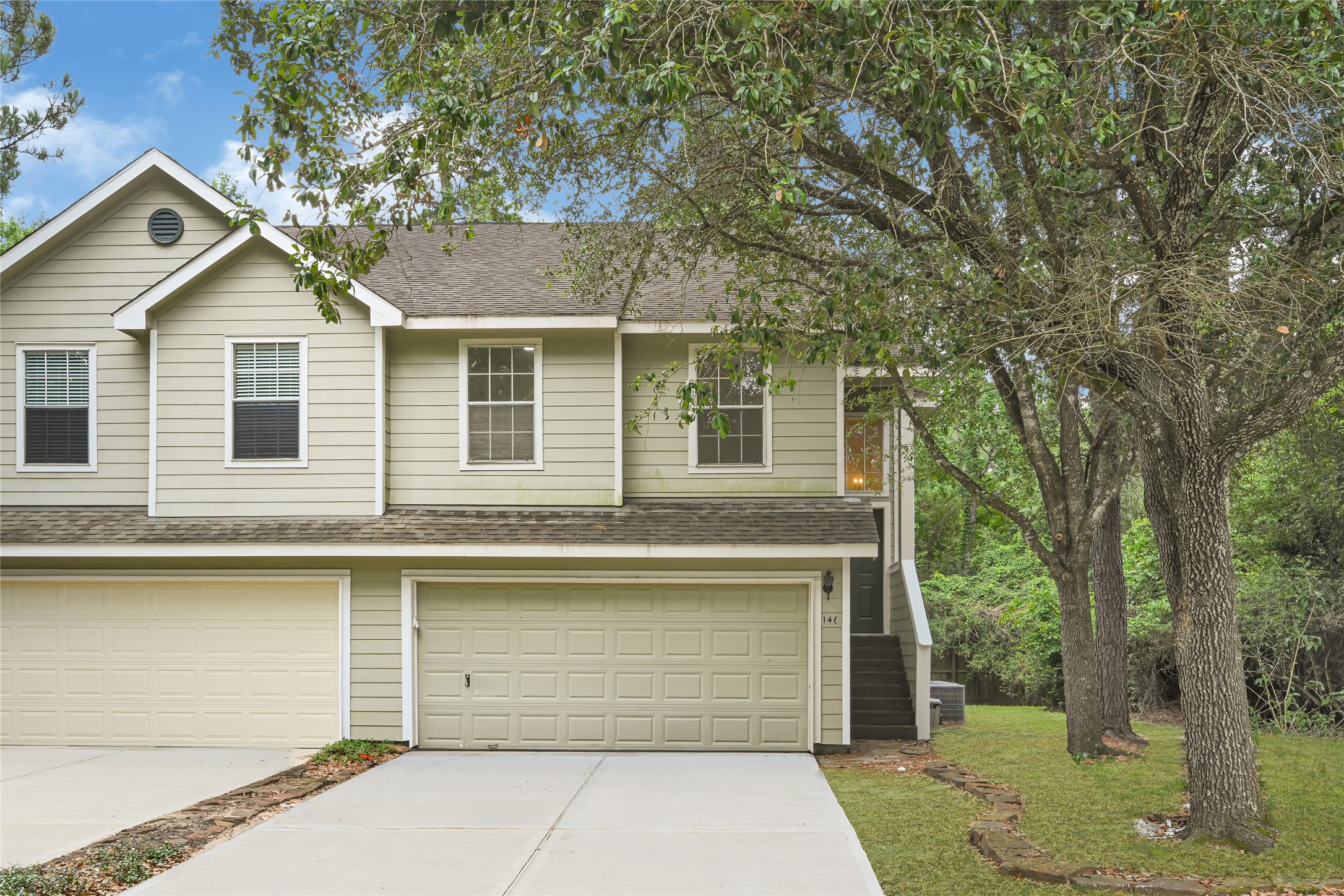 146 S Walden Elms Circle Property Photo 1