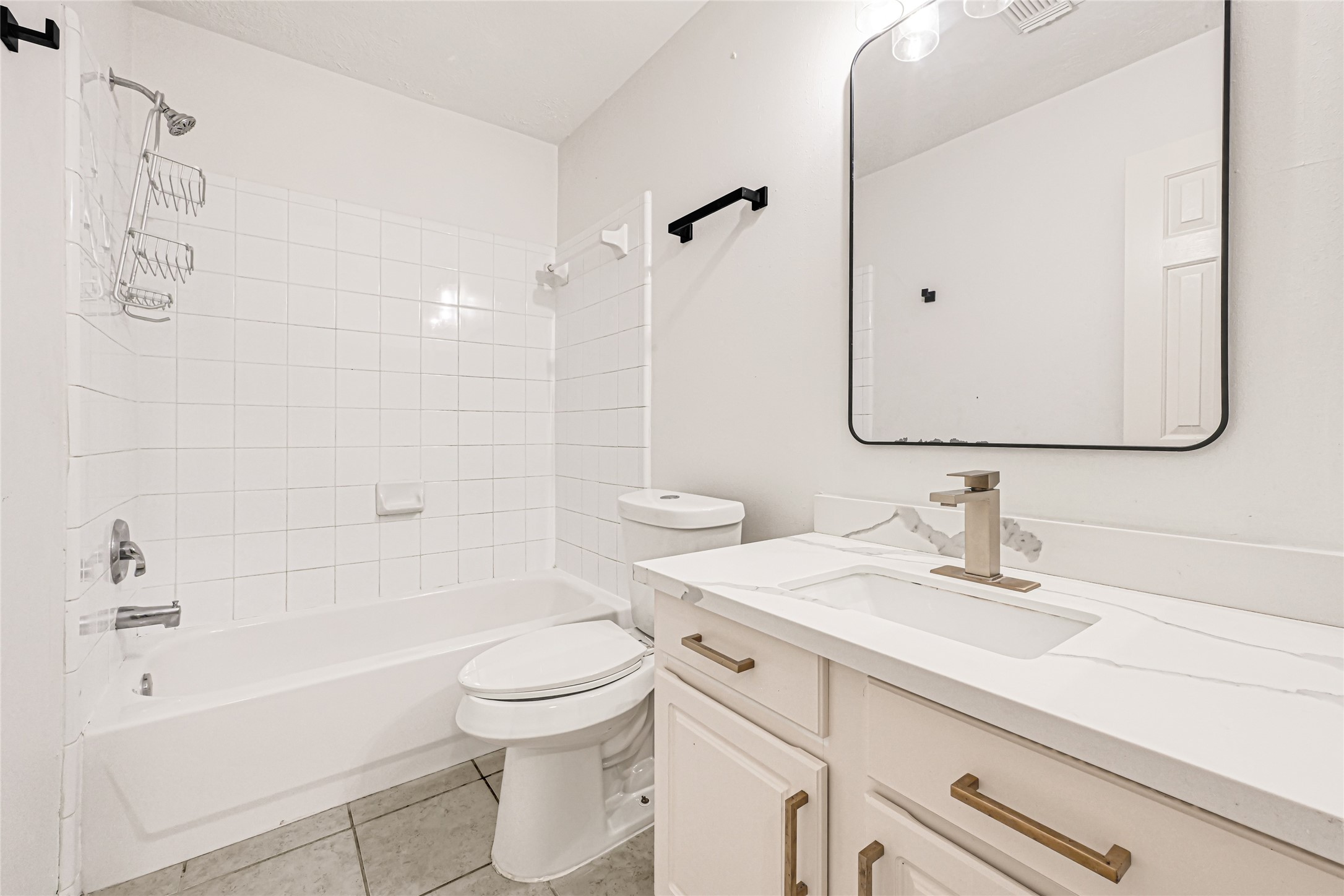 146 S Walden Elms Circle Property Photo 18