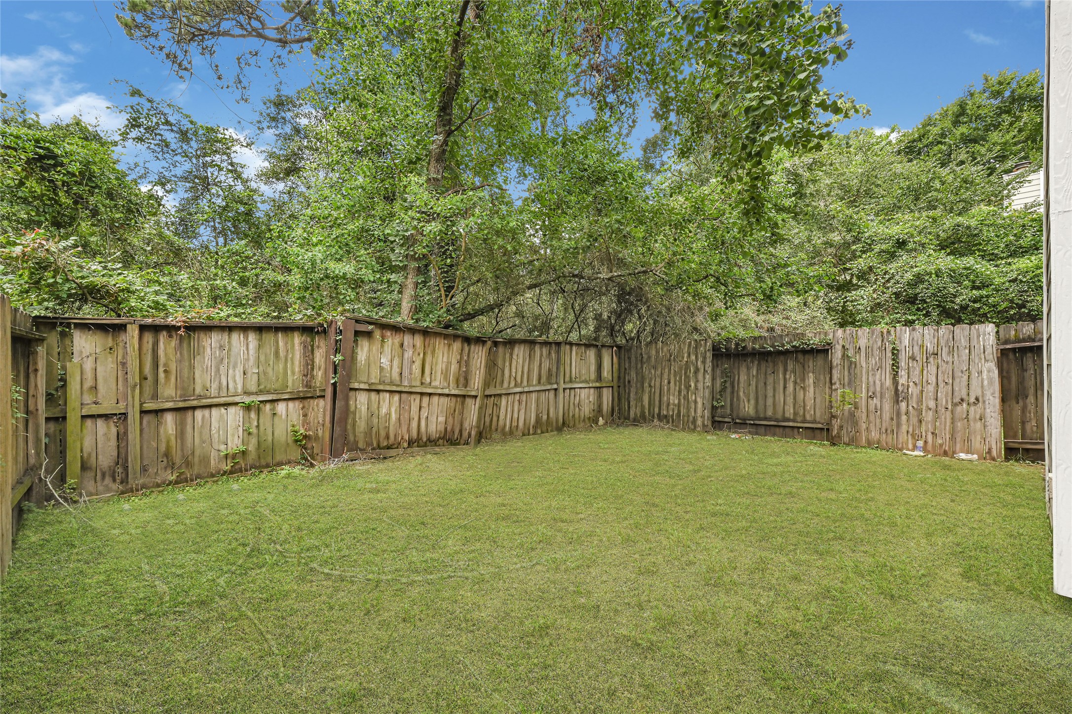 146 S Walden Elms Circle Property Photo 27
